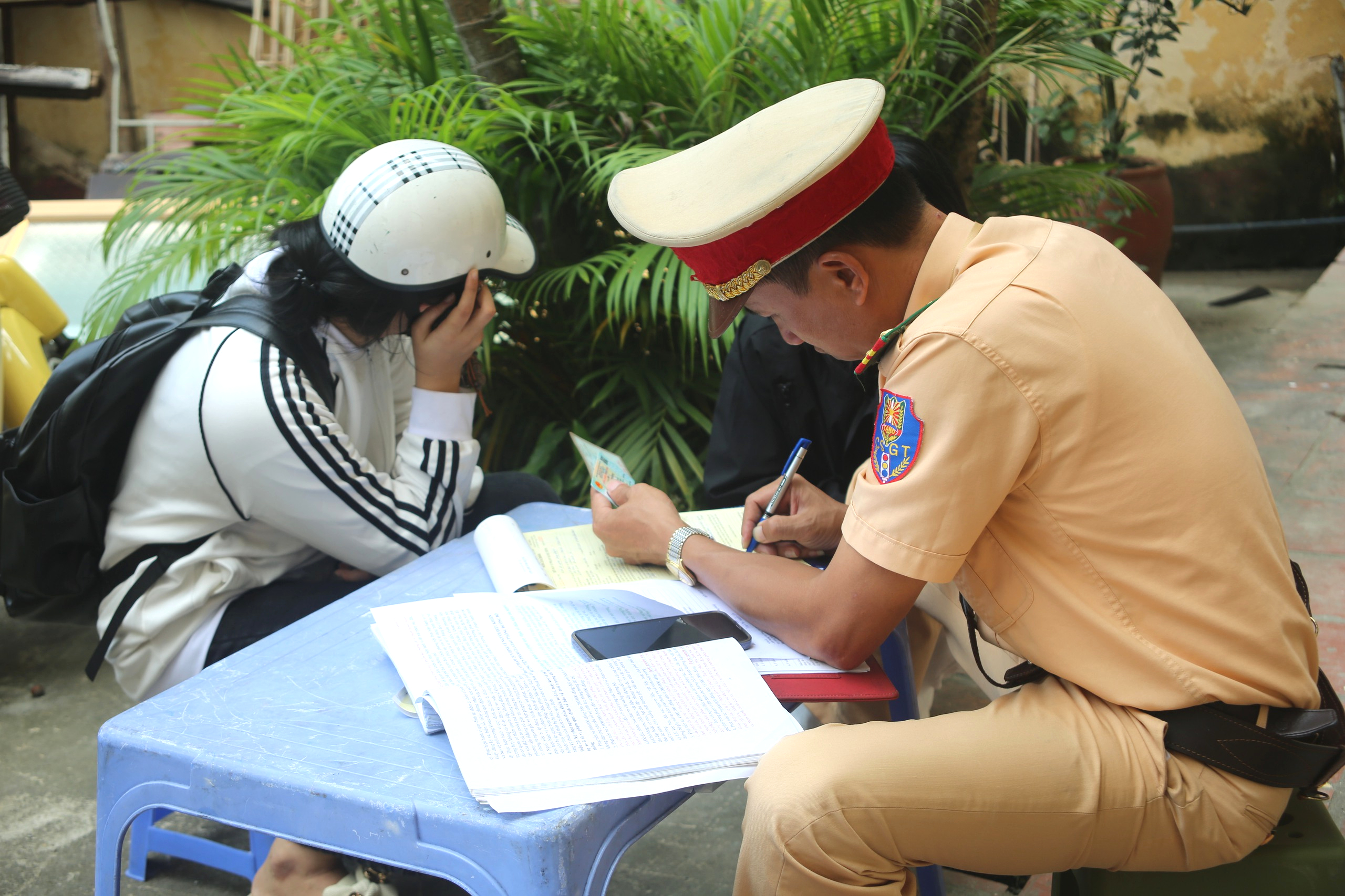 Thanh Hóa: Siết chặt xử lý vi phạm, kéo giảm tai nạn giao thông ở lứa tuổi học sinh- Ảnh 2. Thanh Hóa: Siết chặt xử lý vi phạm, kéo giảm tai nạn giao thông ở lứa tuổi học sinh- Ảnh 2.