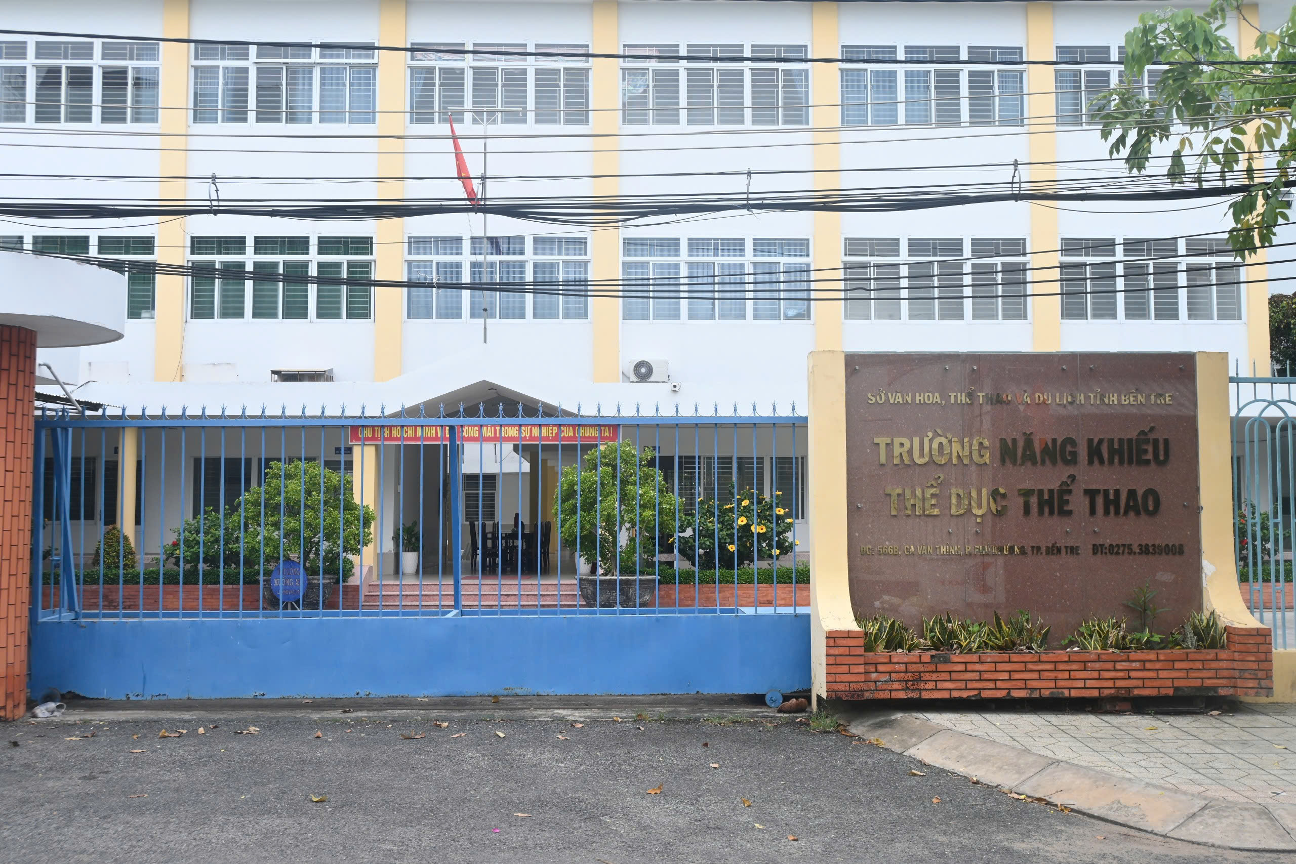 Bắt tạm giam nguy&ecirc;n ph&oacute; gi&aacute;m đốc Sở Văn h&oacute;a - Thể thao v&agrave; Du lịch tỉnh Bến Tre- Ảnh 1.