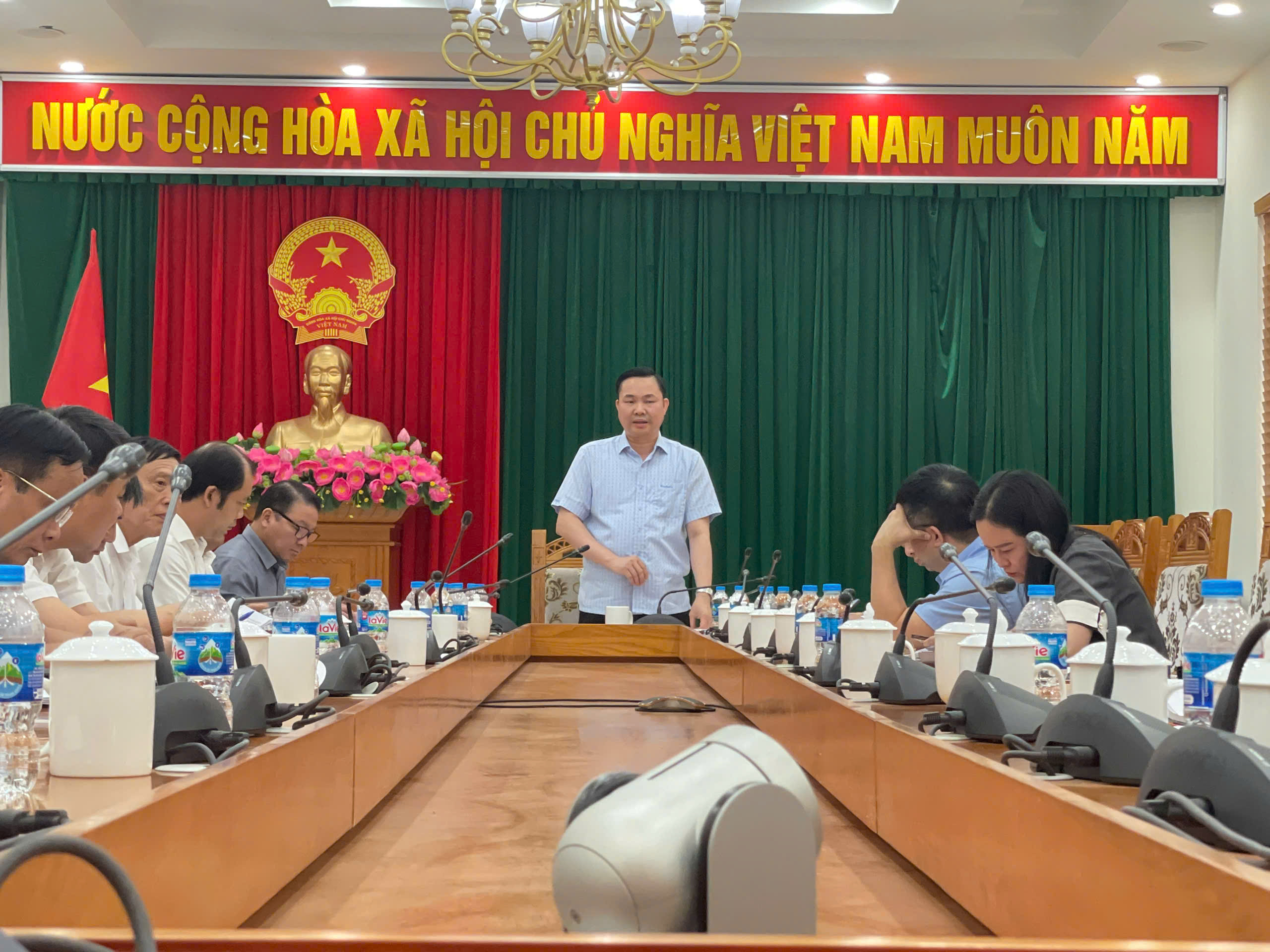 Huyện B&igrave;nh Xuy&ecirc;n đẩy nhanh tiến độ x&oacute;a nh&agrave; tạm, nh&agrave; dột n&aacute;t- Ảnh 1.