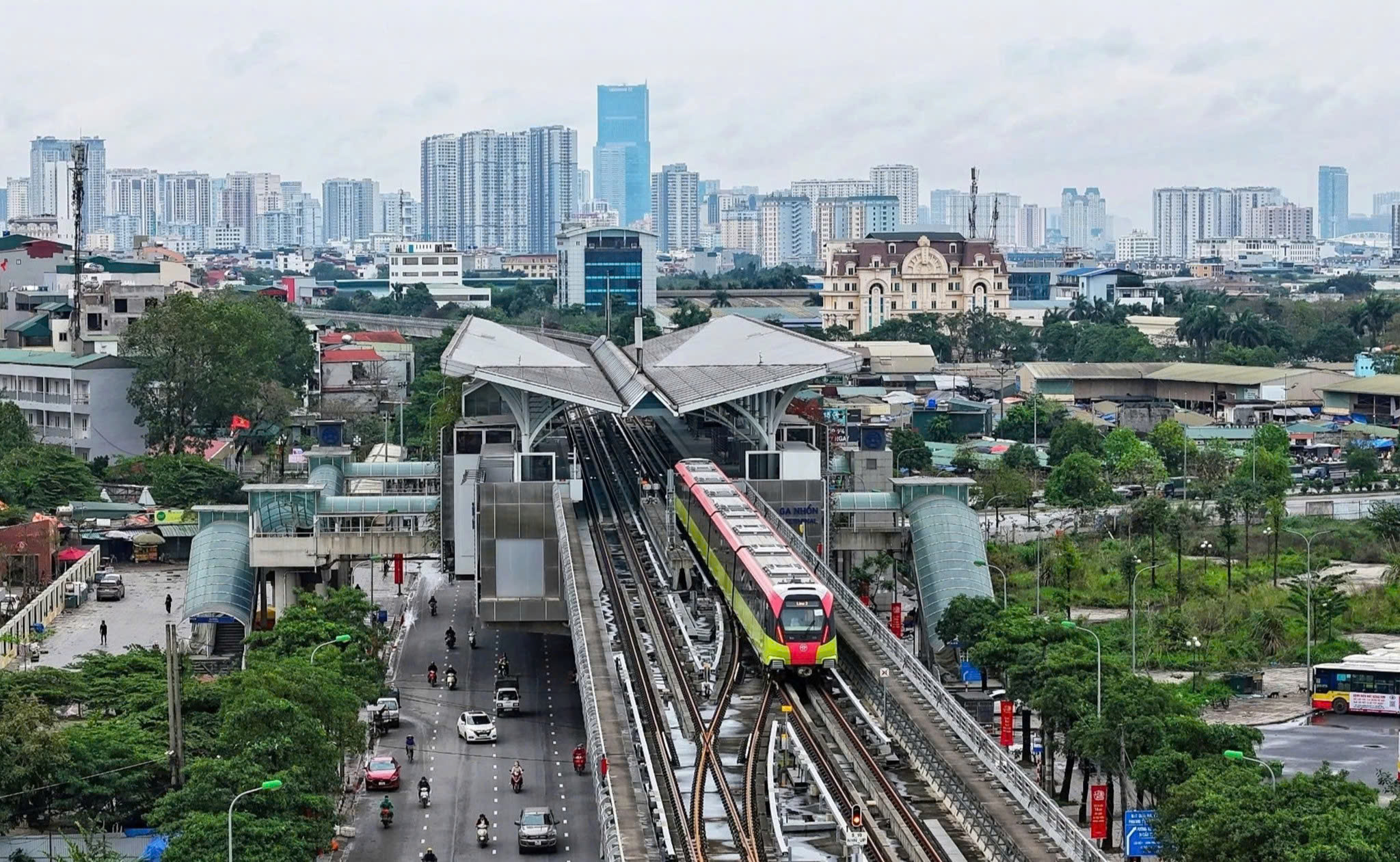 Hanoi Metro l&ecirc;n tiếng sau sự cố t&agrave;u Nhổn - ga H&agrave; Nội đang chạy bỗng dừng đột ngột- Ảnh 1.