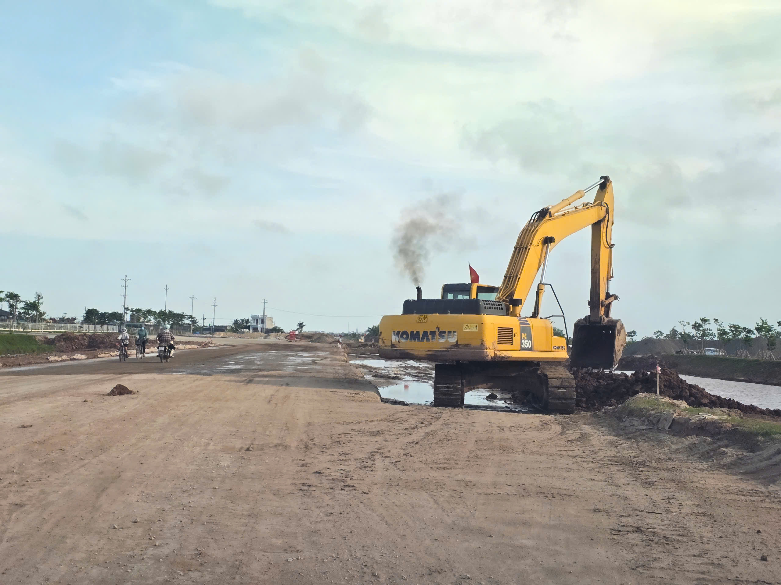 Th&aacute;i B&igrave;nh tăng tốc thi c&ocirc;ng đường ven biển, kịp th&ocirc;ng xe dịp 2/9- Ảnh 3.