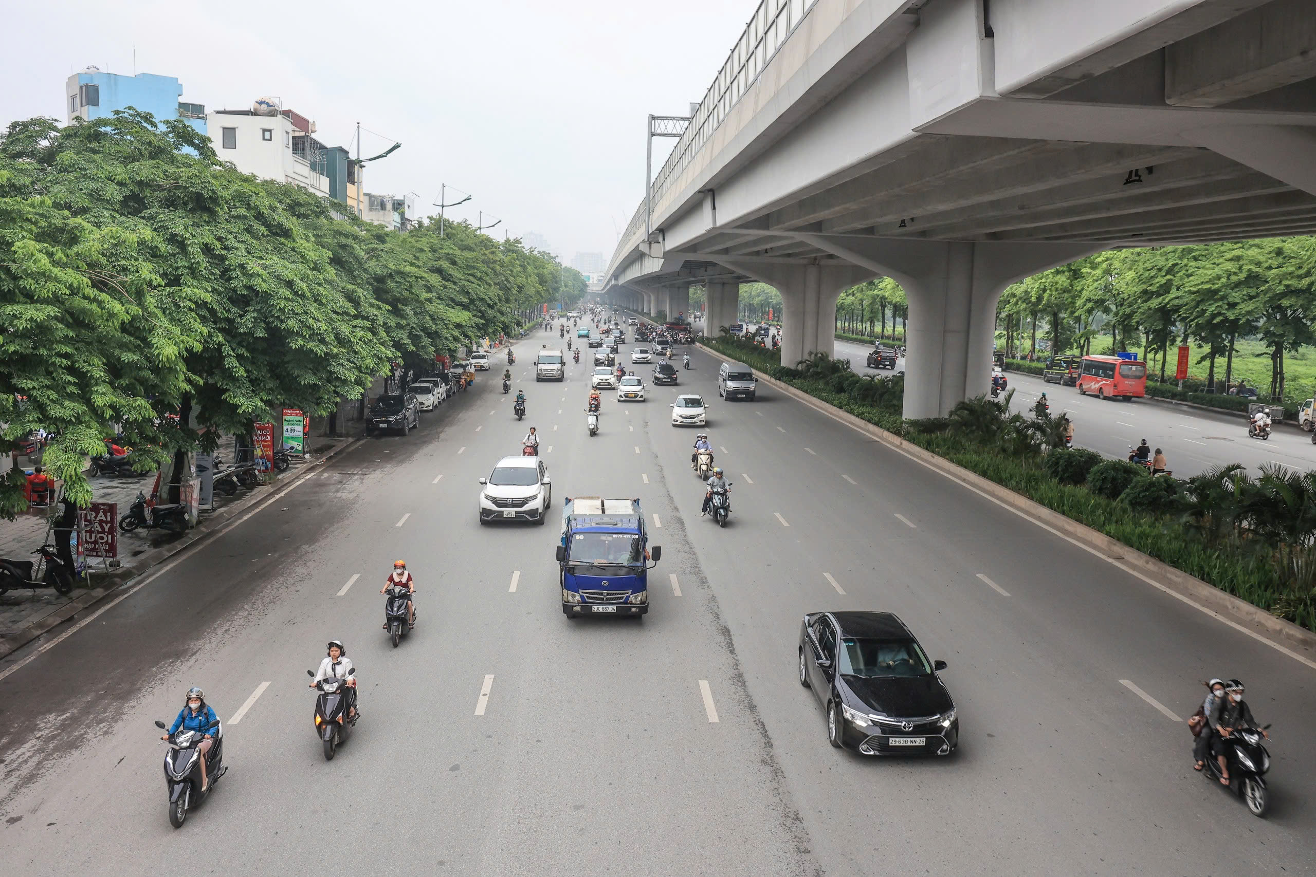 Cận cảnh những tuyến đường sắp được ph&acirc;n l&agrave;n cứng ở H&agrave; Nội- Ảnh 2.