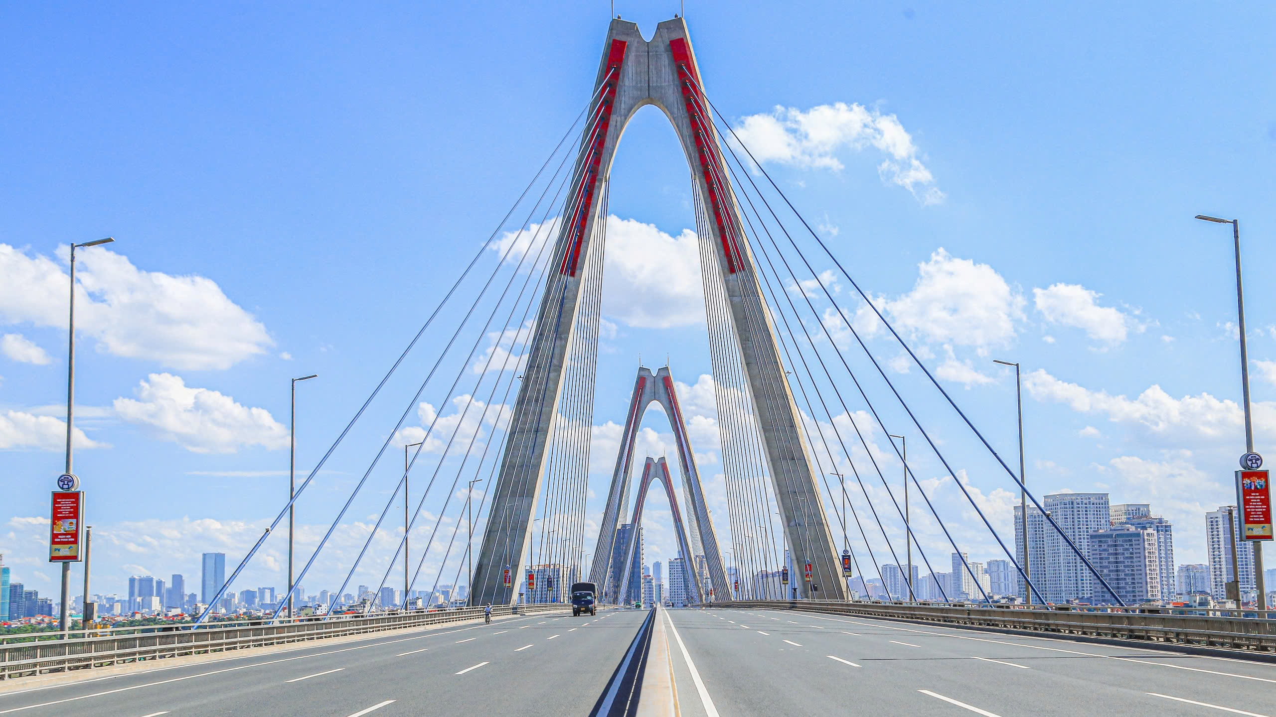 Cận cảnh những tuyến đường sắp được ph&acirc;n l&agrave;n cứng ở H&agrave; Nội- Ảnh 9.