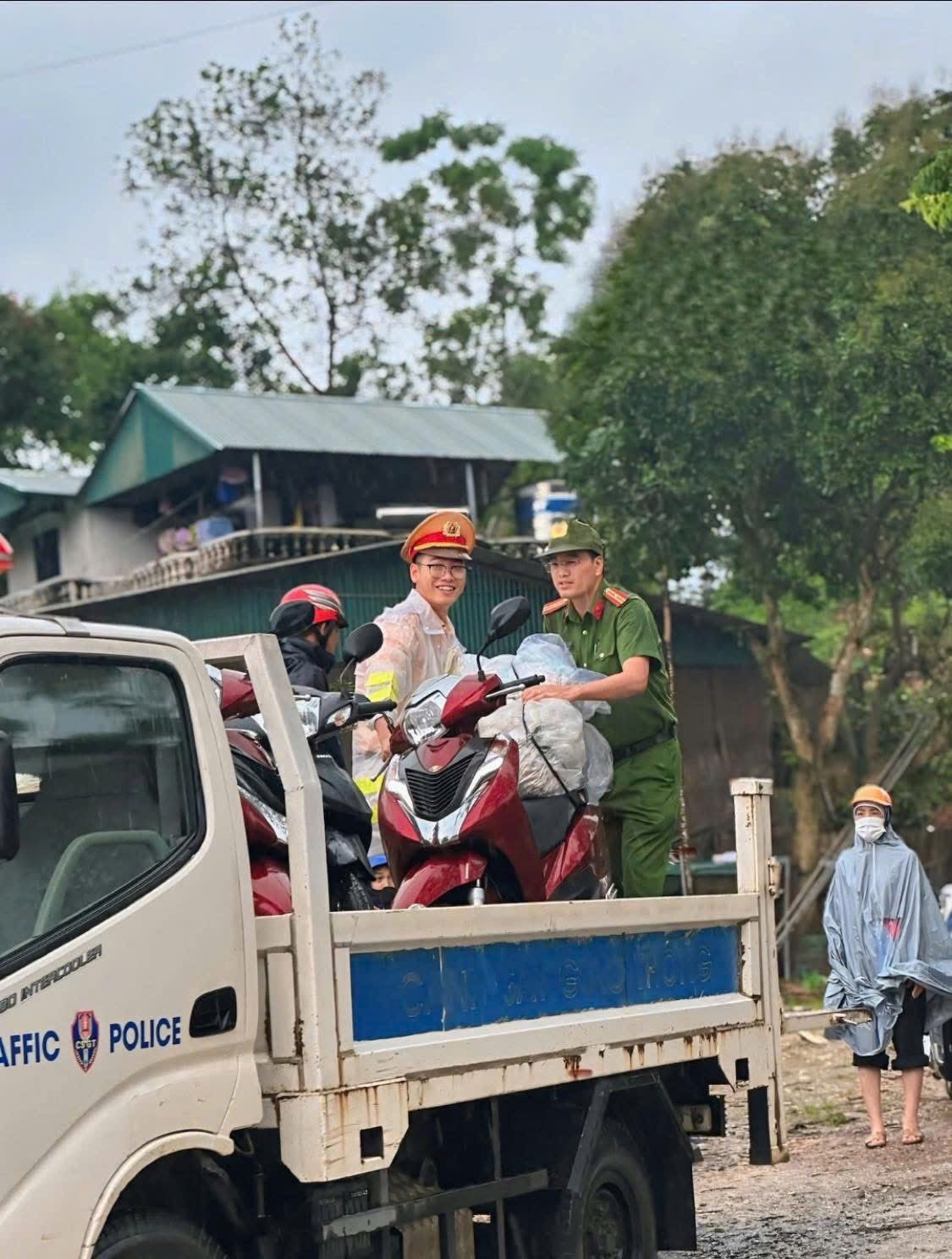 Mưa lớn g&acirc;y ngập một số tuyến đường ở Tuy&ecirc;n Quang- Ảnh 1.