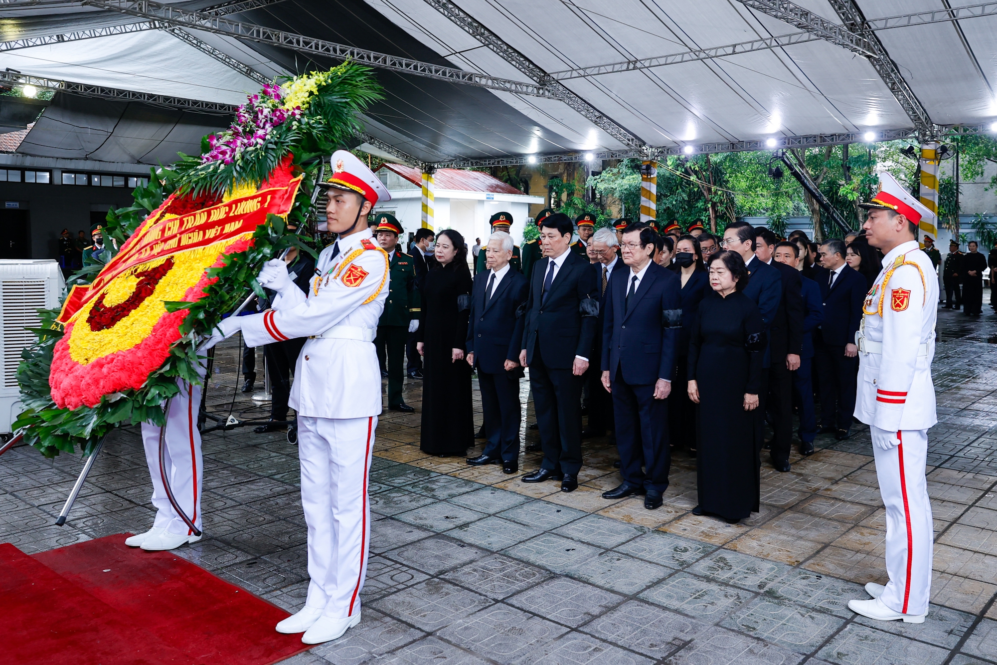 L&atilde;nh đạo Đảng, Nh&agrave; nước tiễn biệt nguy&ecirc;n Chủ tịch nước Trần Đức Lương- Ảnh 7.