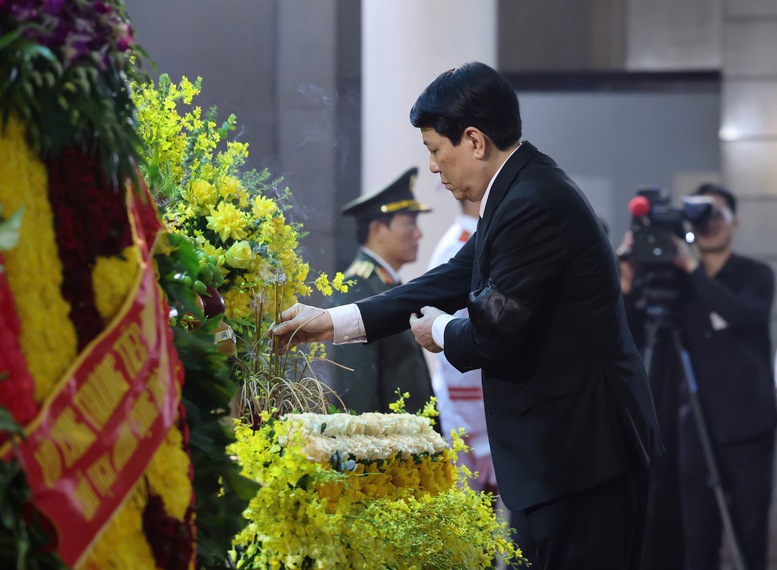 L&atilde;nh đạo Đảng, Nh&agrave; nước tiễn biệt nguy&ecirc;n Chủ tịch nước Trần Đức Lương- Ảnh 8.