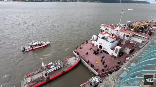 Nổ t&agrave;u tr&ecirc;n s&ocirc;ng Hudson tại New York (Mỹ), 3 người thương vong- Ảnh 1.