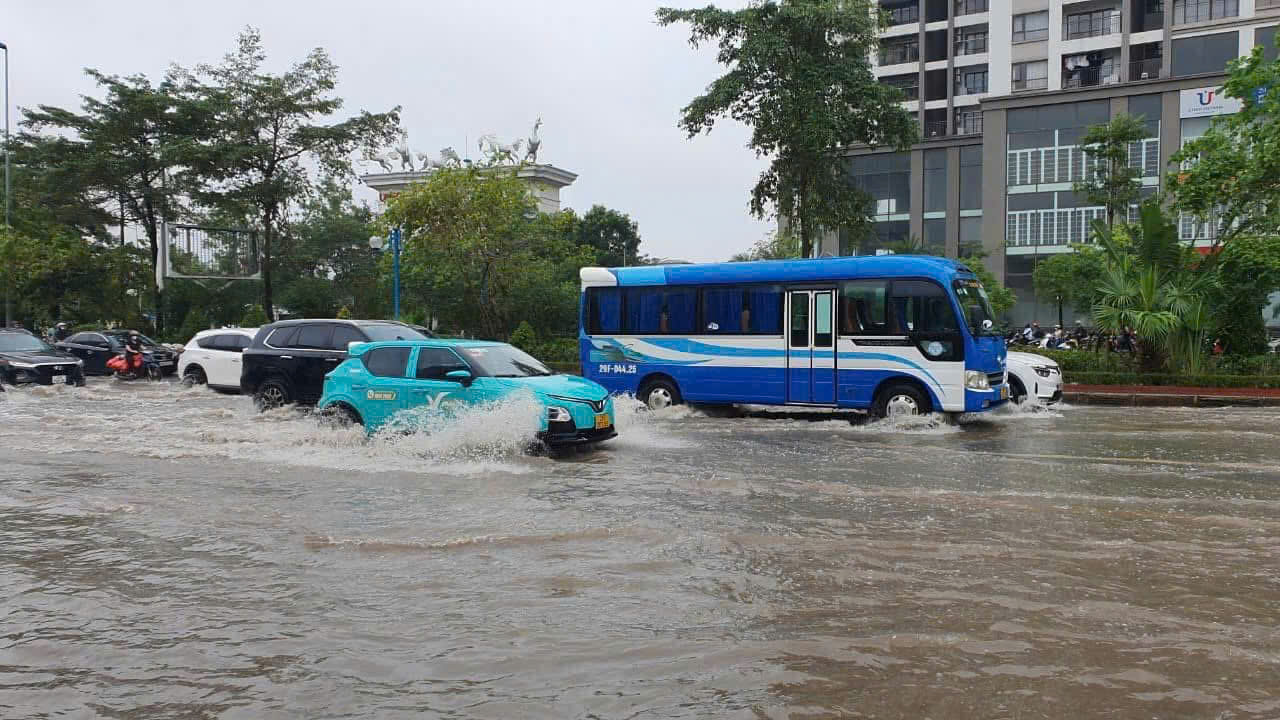 Làm gì để các đô thị lớn hết cảnh ngập úng?- Ảnh 2. Làm gì để các đô thị lớn hết cảnh ngập úng?- Ảnh 2.
