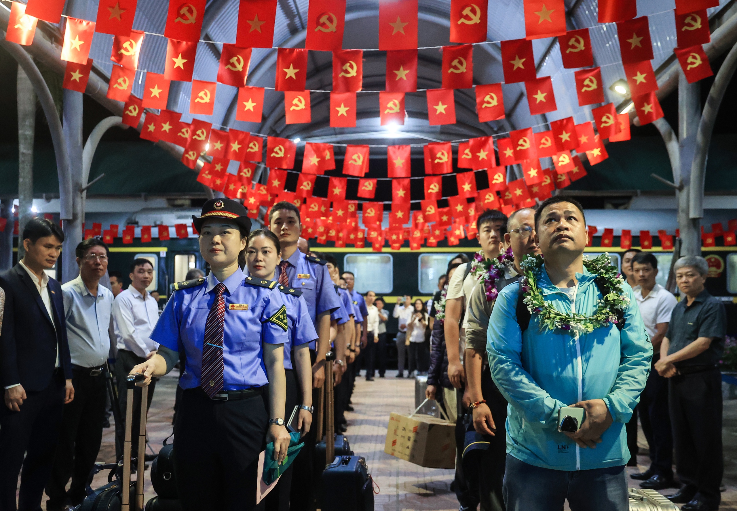 T&agrave;u li&ecirc;n vận quốc tế đầu ti&ecirc;n đến ga Đồng Đăng sau 5 năm gi&aacute;n đoạn- Ảnh 1.