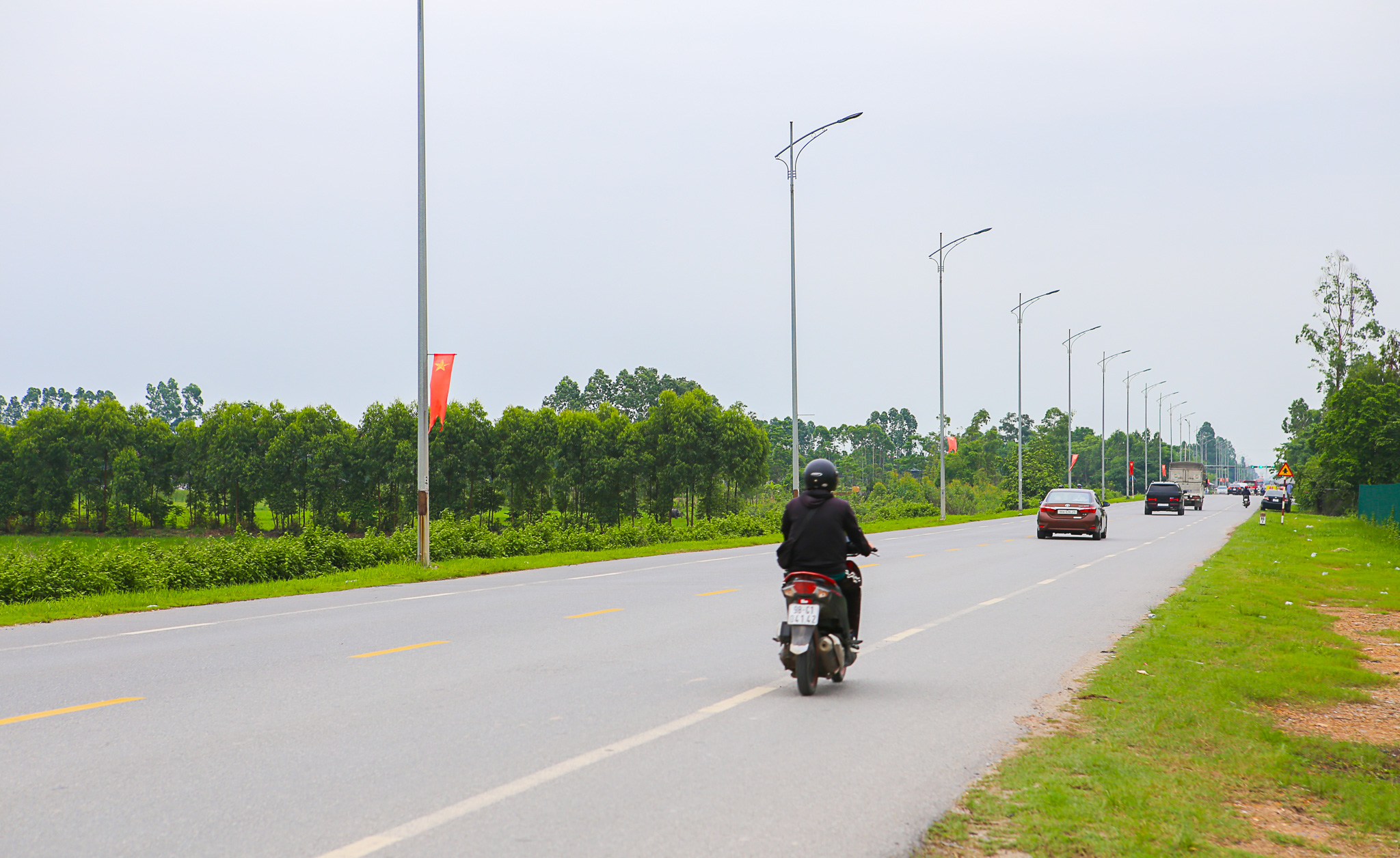 Bắc Giang: Cận cảnh tuyến đường sắp được chi gần 1,8 ngh&igrave;n tỷ đồng để n&acirc;ng cấp, mở rộng- Ảnh 2.