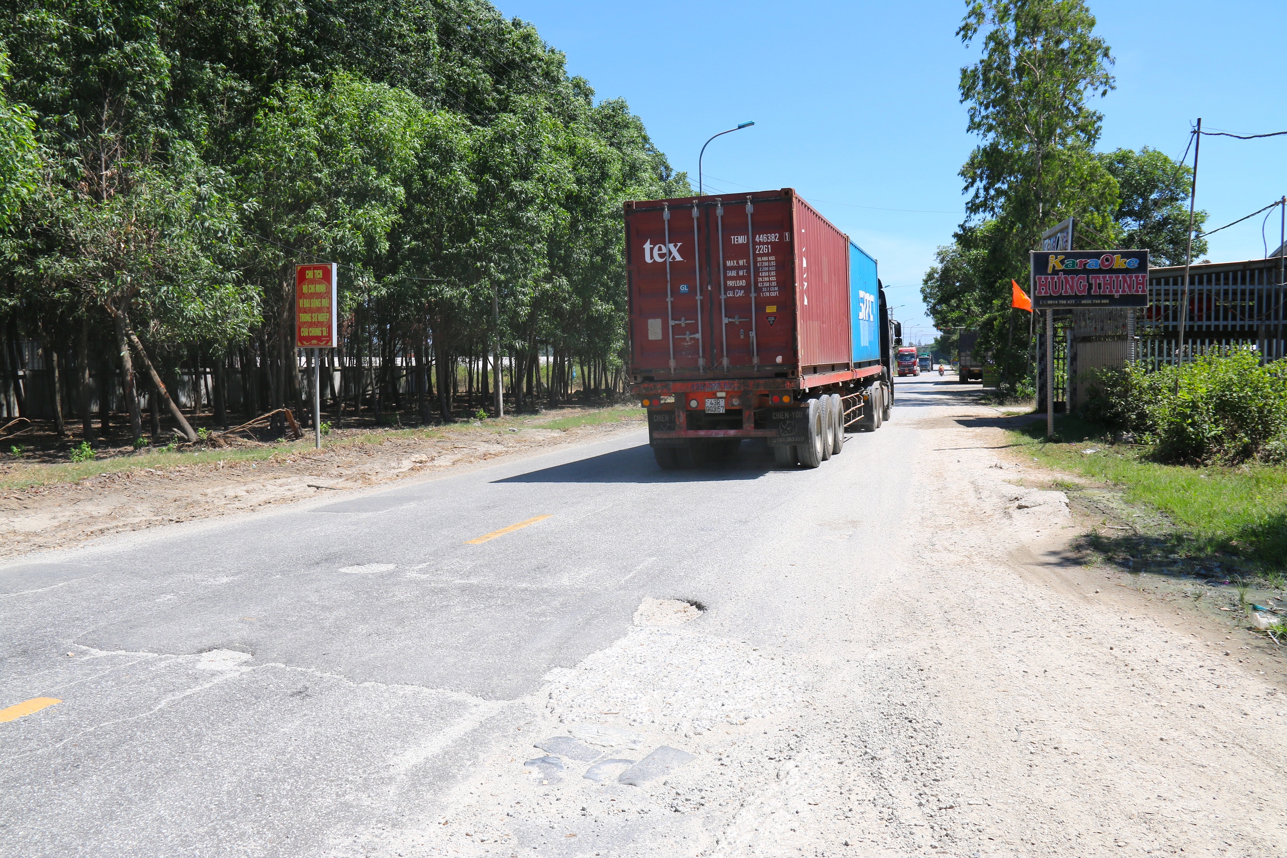 Cấp thiết n&acirc;ng cấp đường kết nối cảng Dung Quất với quốc lộ v&agrave; cao tốc- Ảnh 4.