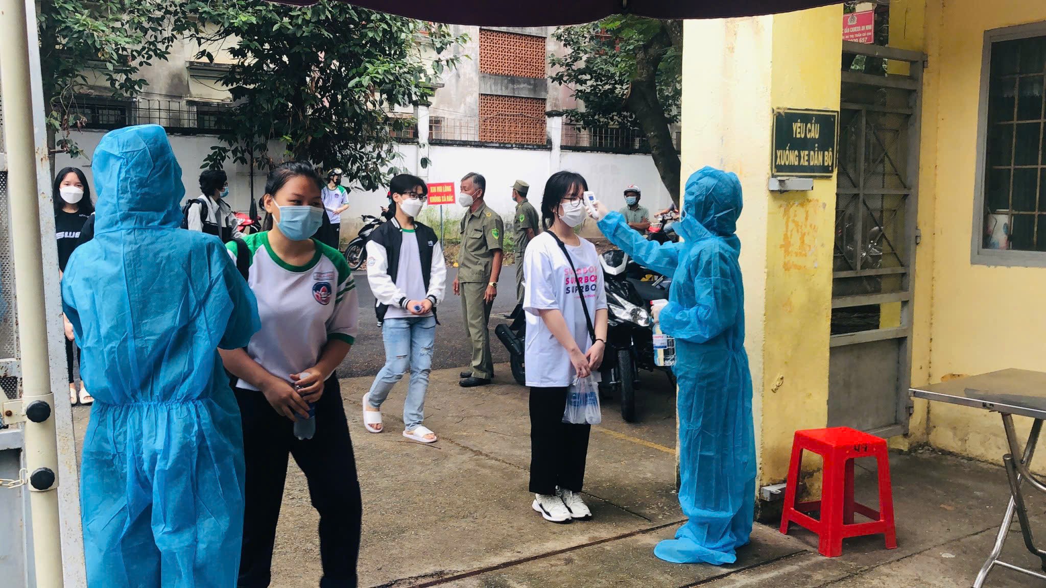 Dấu t&iacute;ch Covid-19 v&agrave; nguy cơ dịch bệnh b&ugrave;ng ph&aacute;t với biến chủng mới tại TP.HCM- Ảnh 4.