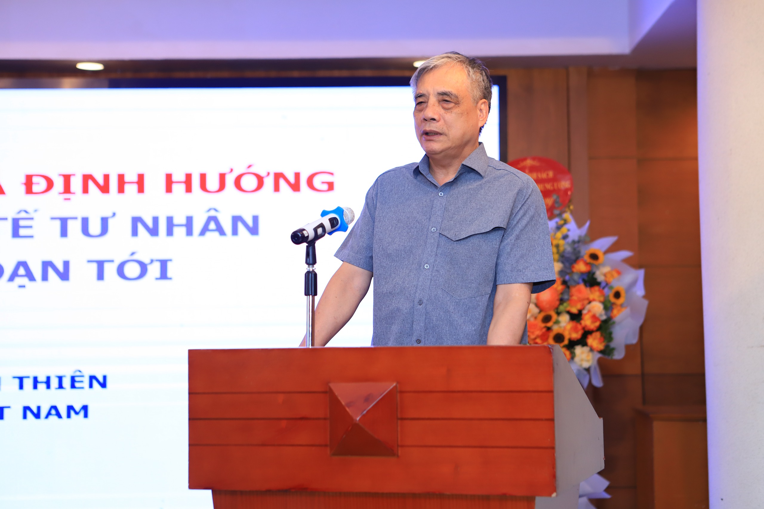 Thực hiện ch&iacute;nh s&aacute;ch nhất qu&aacute;n để mỗi doanh nh&acirc;n l&agrave; một chiến sĩ tr&ecirc;n mặt trận kinh tế- Ảnh 2.