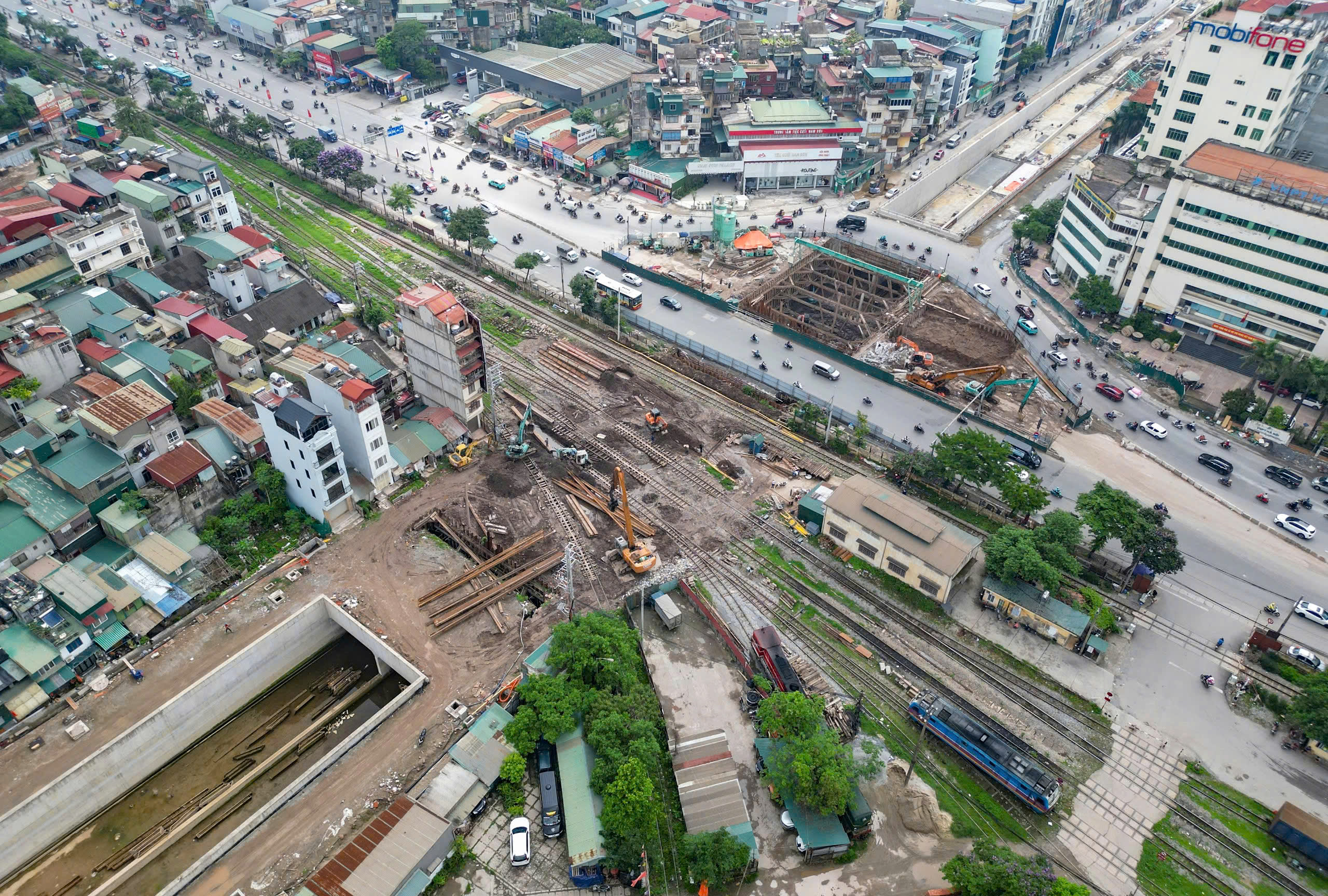 Cận cảnh đường Vành đai 2,5 ở Hà Nội tái khởi công sau nhiều năm "đắp chiếu"- Ảnh 11. Cận cảnh đường Vành đai 2,5 ở Hà Nội tái khởi công sau nhiều năm "đắp chiếu"- Ảnh 11.
