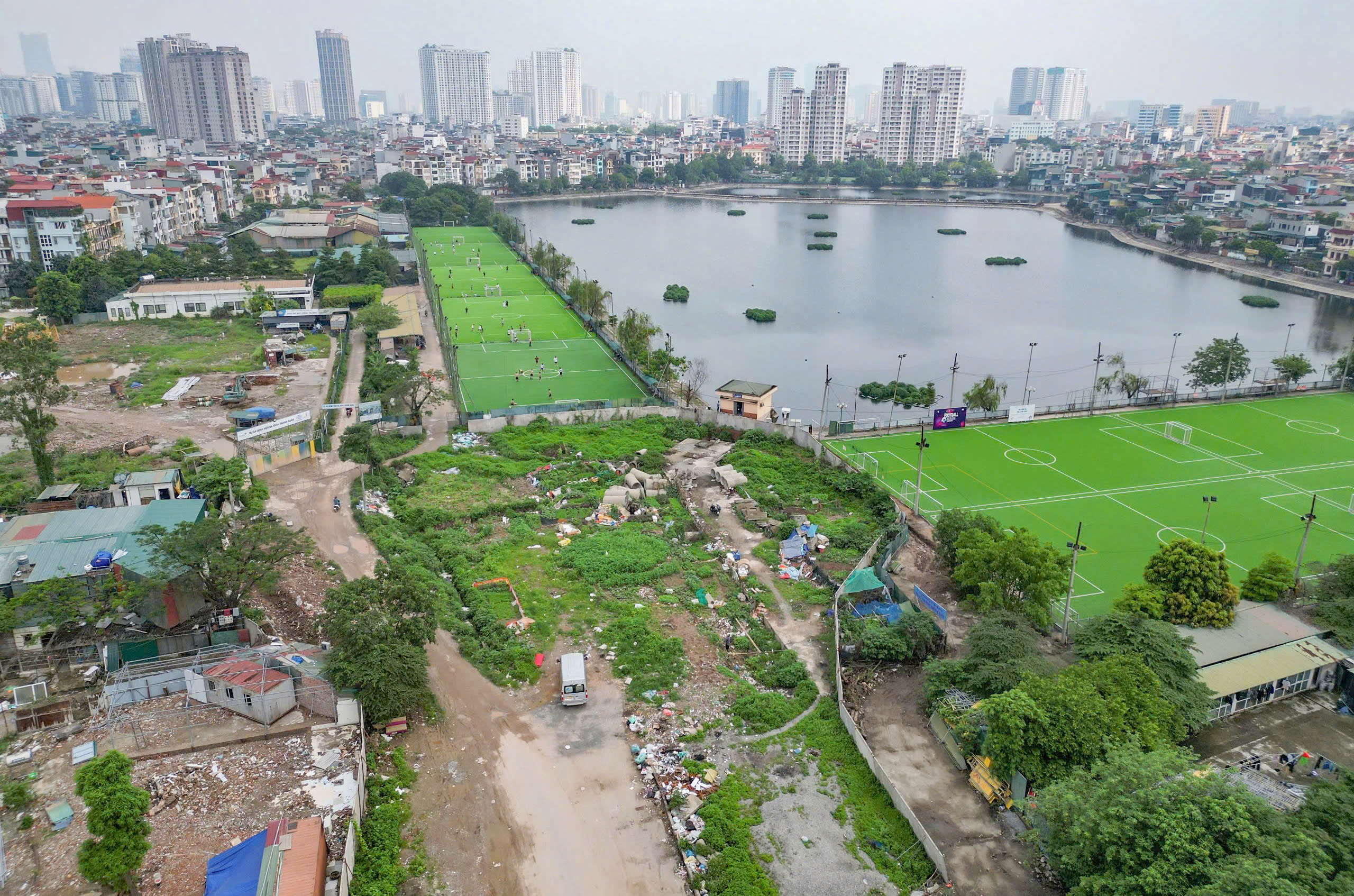 Cận cảnh đường Vành đai 2,5 ở Hà Nội tái khởi công sau nhiều năm "đắp chiếu"- Ảnh 10. Cận cảnh đường Vành đai 2,5 ở Hà Nội tái khởi công sau nhiều năm "đắp chiếu"- Ảnh 10.