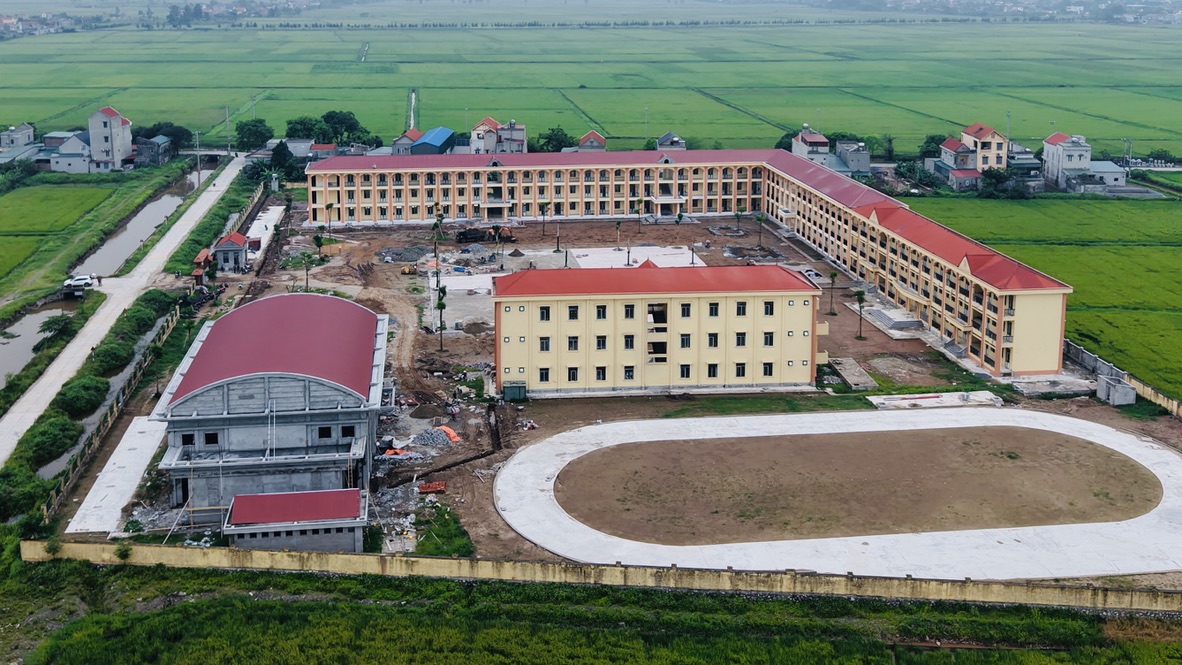 Cả ngh&igrave;n học sinh sắp tho&aacute;t cảnh &ldquo;học nhờ&rdquo; ở nh&agrave; thờ- Ảnh 3.