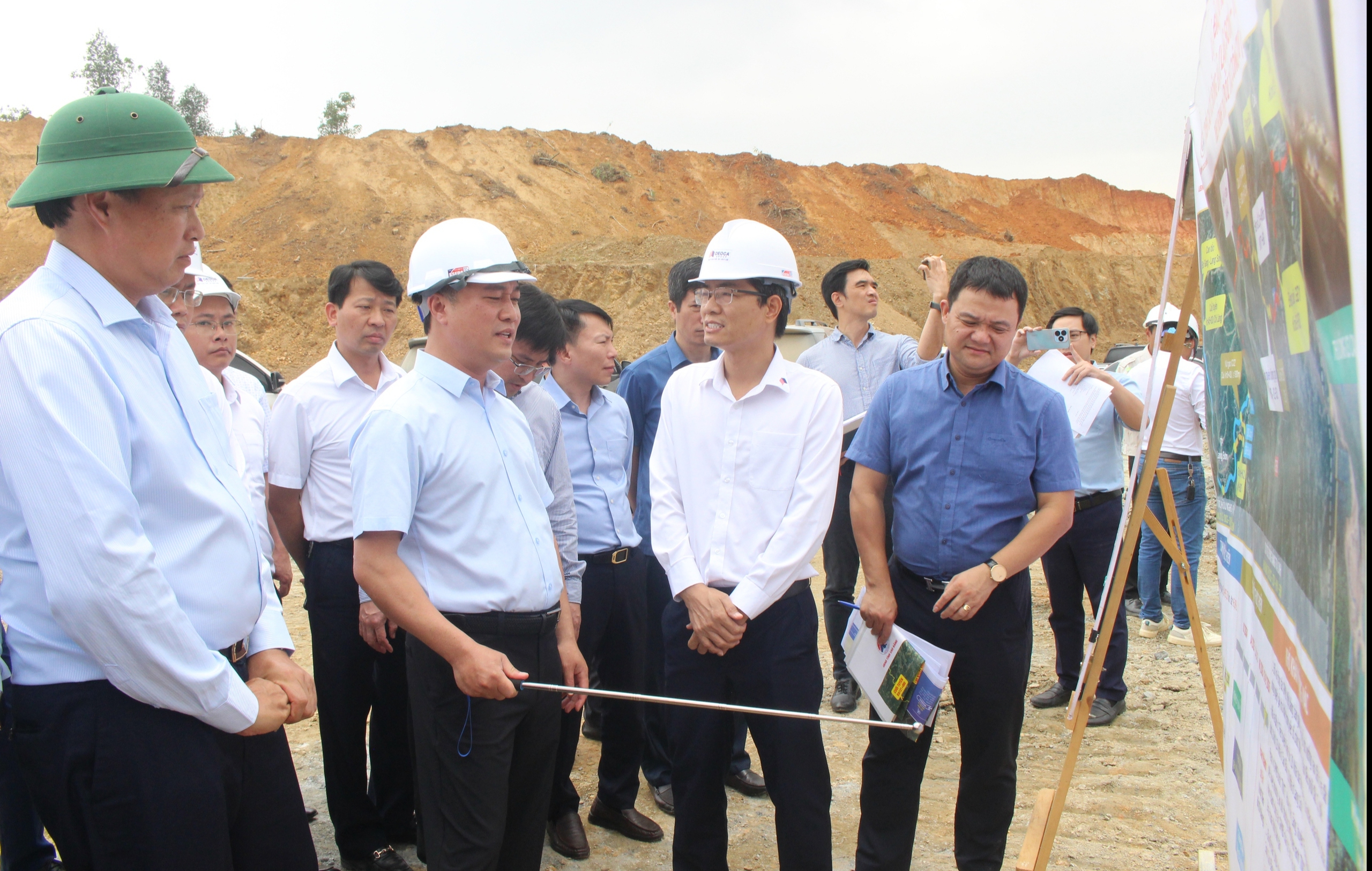 Thứ trưởng Nguyễn Việt H&ugrave;ng: Bảo đảm tiến độ, chất lượng cao tốc Đồng Đăng - Tr&agrave; Lĩnh- Ảnh 1.