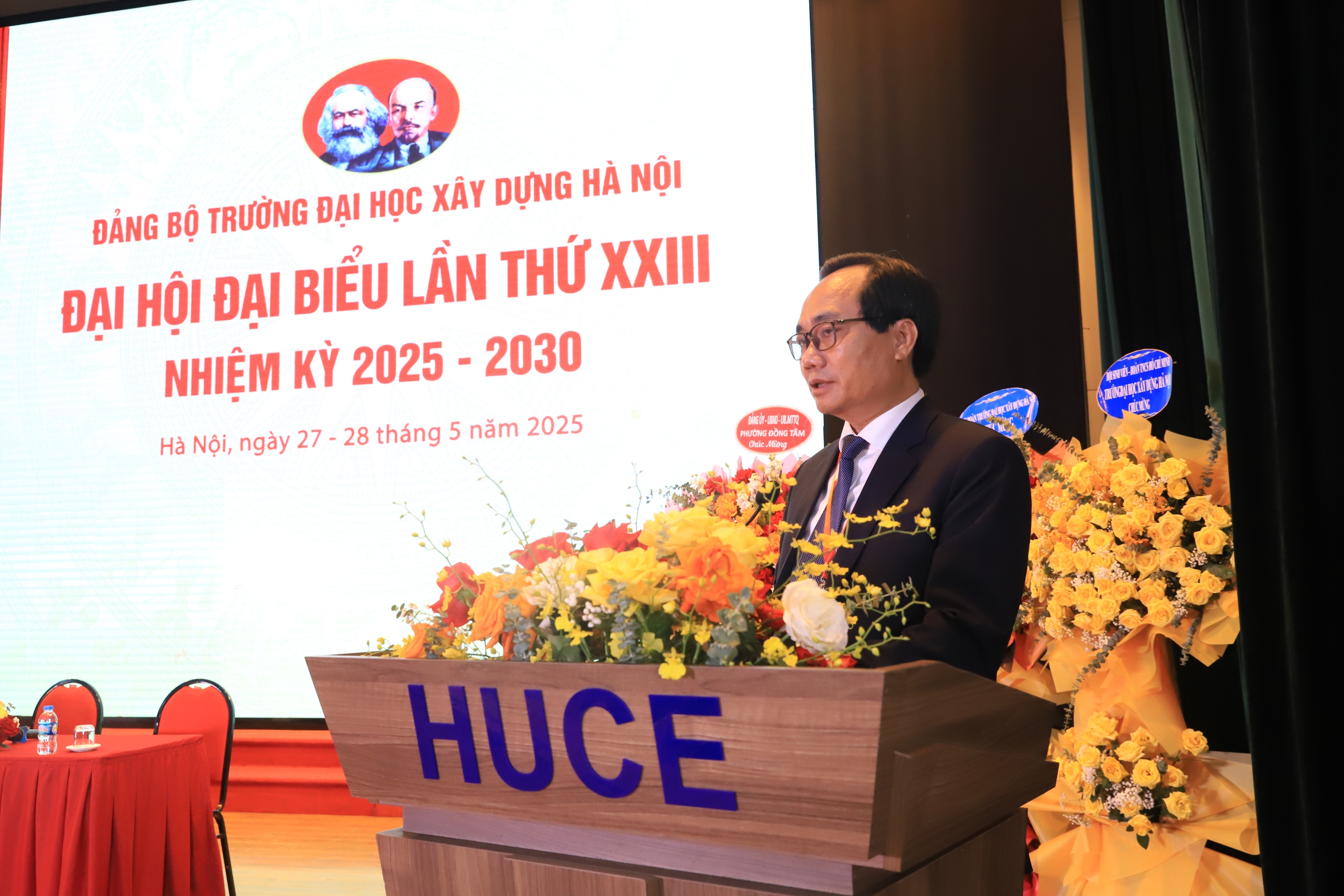 Đại học Xây dựng phấn đấu trở thành cơ sở giáo dục trọng điểm về kiến trúc – xây dựng- Ảnh 2. Đại học Xây dựng phấn đấu trở thành cơ sở giáo dục trọng điểm về kiến trúc – xây dựng- Ảnh 2.