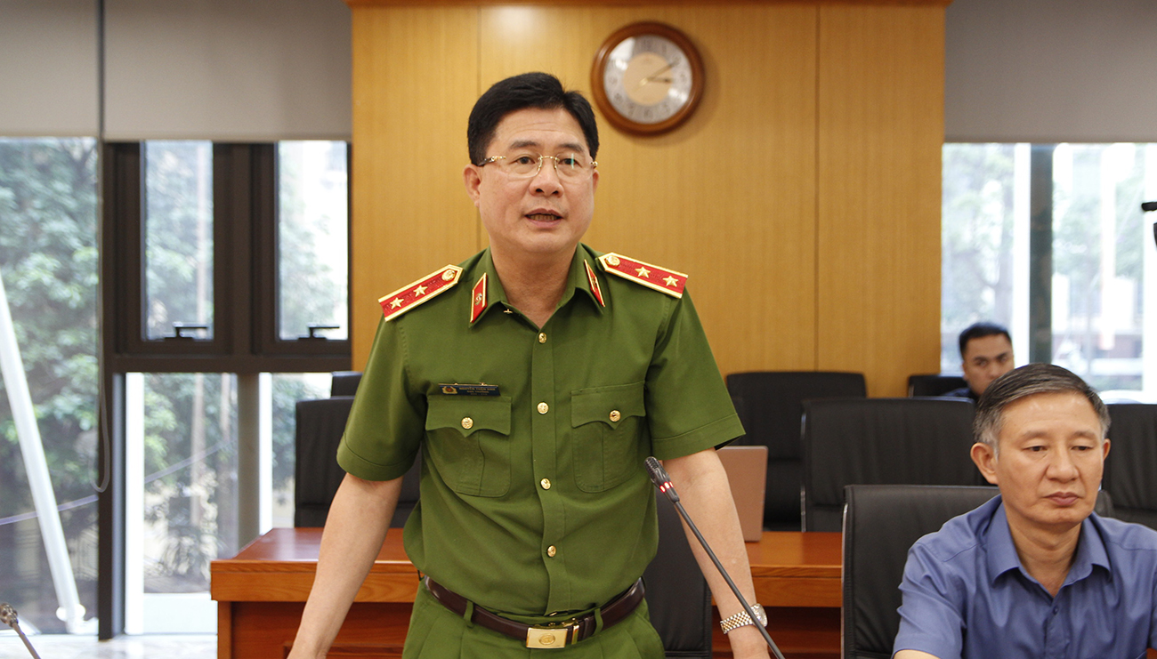 Cục trưởng Cục Cảnh s&aacute;t PCCC v&agrave; CNCH (Bộ C&ocirc;ng an) Trung tướng Nguyễn Tuấn Anh ph&aacute;t biểu tại Hội nghị