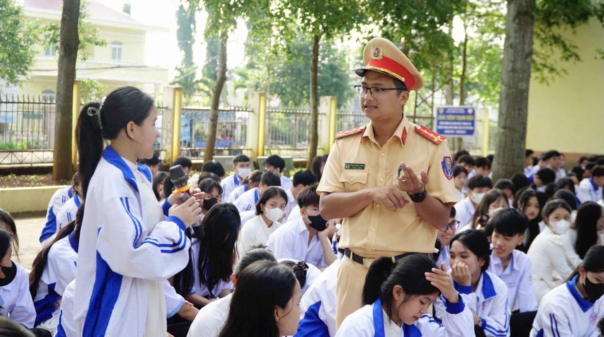 Xây dựng Đảng, vai trò then chốt của Sở Xây dựng Đắk Nông- Ảnh 3. Xây dựng Đảng, vai trò then chốt của Sở Xây dựng Đắk Nông- Ảnh 3.