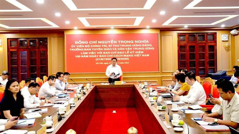 Hơn 400 đại biểu tham dự Hội thảo quốc gia kỷ niệm 100 năm Báo chí cách mạng Việt Nam- Ảnh 1. Hơn 400 đại biểu tham dự Hội thảo quốc gia kỷ niệm 100 năm Báo chí cách mạng Việt Nam- Ảnh 1.