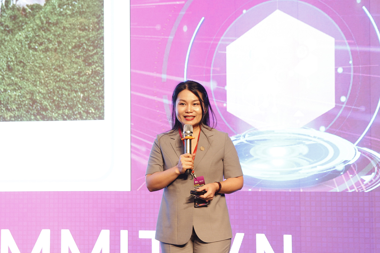 B&agrave; Nguyễn Thi Dung, Ph&oacute; Chủ tịch Li&ecirc;n chi hội Bất động sản c&ocirc;ng nghiệp Việt Nam ph&aacute;t biểu tại Diễn đ&agrave;n.