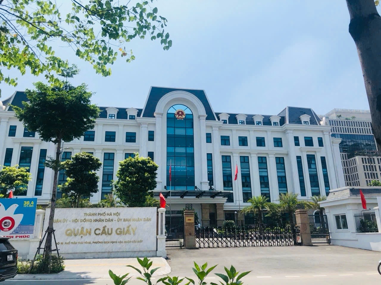 Bỏ cấp huyện, đơn vị sự nghiệp c&ocirc;ng lập ở địa phương được sắp xếp thế n&agrave;o?- Ảnh 1.