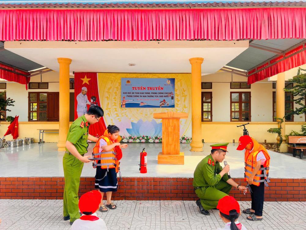 H&agrave; Tĩnh: Nhiều giải ph&aacute;p cấp thiết ph&ograve;ng, chống đuối nước trẻ em - Ảnh 2.