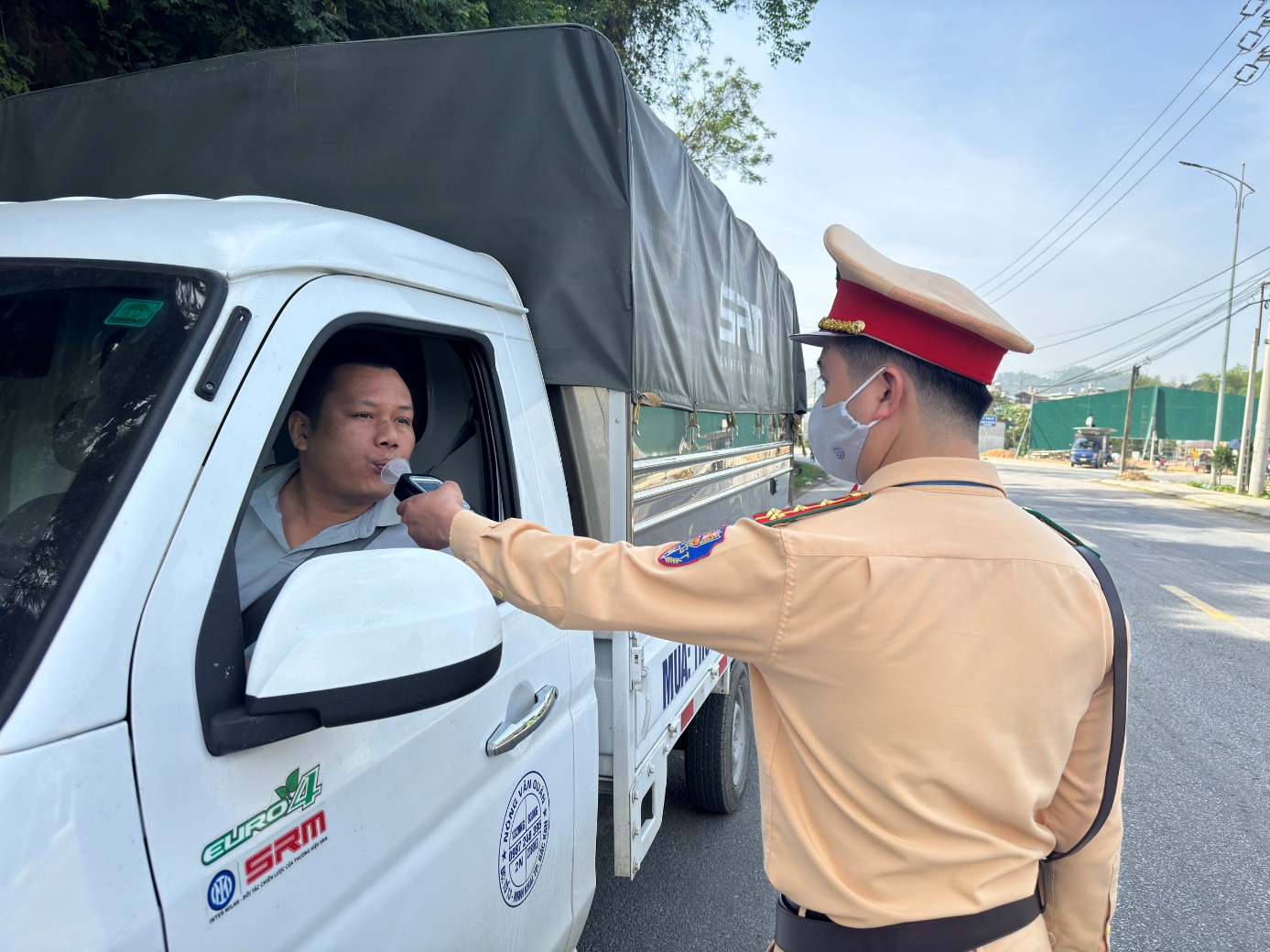 Bắc Kạn: Đồng bộ nhiều giải pháp, giảm gần 43% số vụ tai nạn giao thông- Ảnh 3. Bắc Kạn: Đồng bộ nhiều giải pháp, giảm gần 43% số vụ tai nạn giao thông- Ảnh 3.