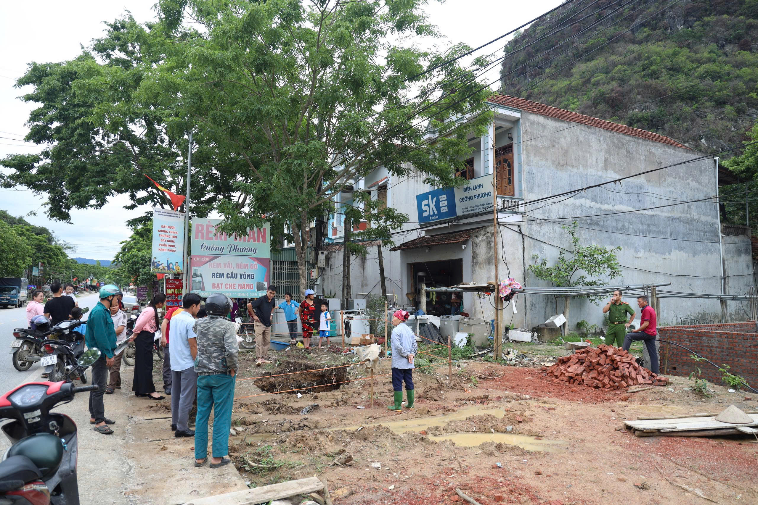 Xuất hiện hố "tử thần" tại Tuy&ecirc;n Quang- Ảnh 2.