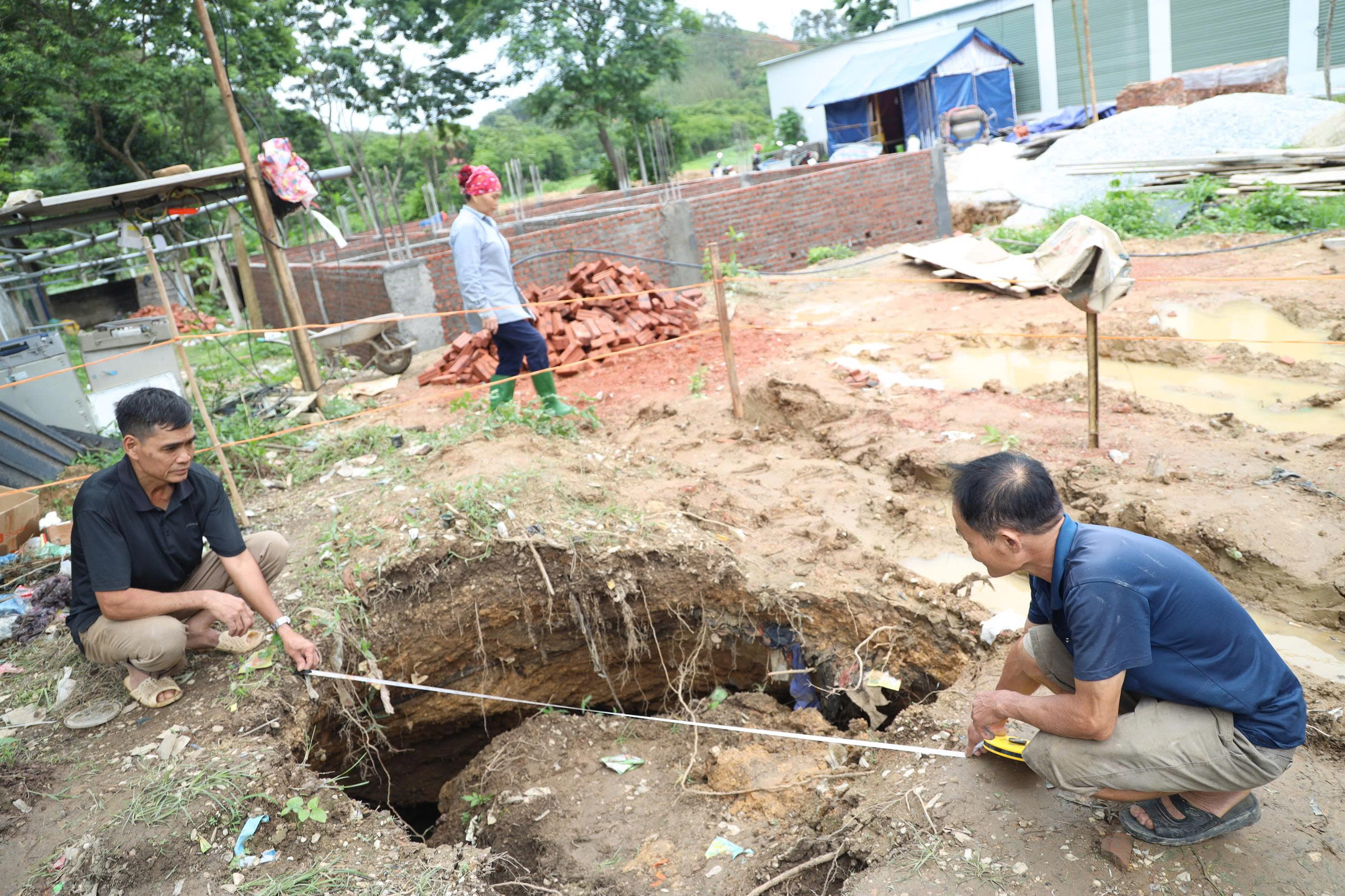 Xuất hiện hố "tử thần" tại Tuy&ecirc;n Quang- Ảnh 1.