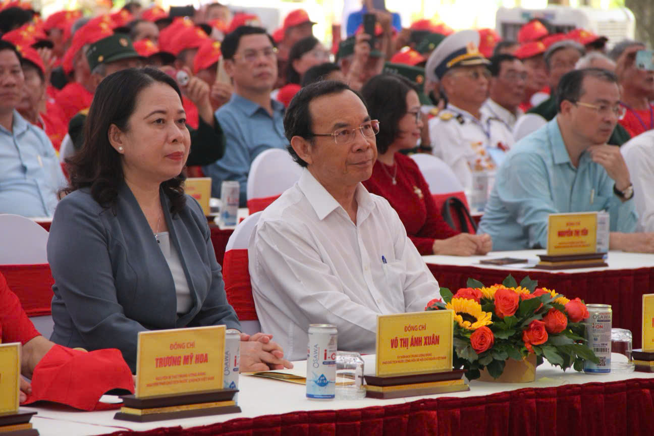 Tinh thần chiến đấu của chiến sĩ c&aacute;ch mạng bị địch bắt viết th&ecirc;m những trang sử h&agrave;o h&ugrave;ng- Ảnh 4.