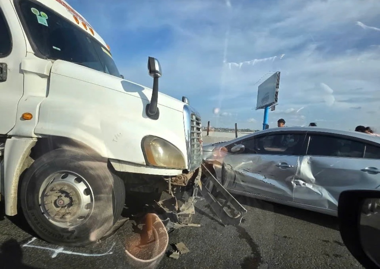 Tai nạn giao th&ocirc;ng v&agrave; số người bị xử phạt đều giảm trong ng&agrave;y nghỉ lễ thứ 4- Ảnh 1.