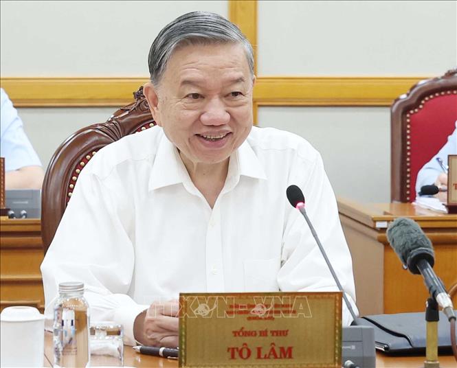 Tổng Bí thư chủ trì cuộc họp cho ý kiến tiến độ sắp xếp tổ chức bộ máy, đơn vị hành chính- Ảnh 5. Tổng Bí thư chủ trì cuộc họp cho ý kiến tiến độ sắp xếp tổ chức bộ máy, đơn vị hành chính- Ảnh 5.