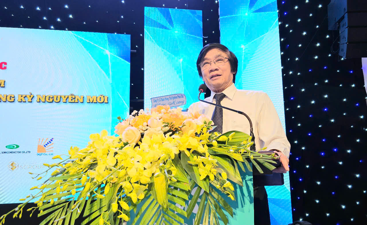 Thiết kế chiếu s&aacute;ng đ&ocirc; thị phải đảm bảo gi&aacute; trị bản sắc văn h&oacute;a, an to&agrave;n giao th&ocirc;ng- Ảnh 2.