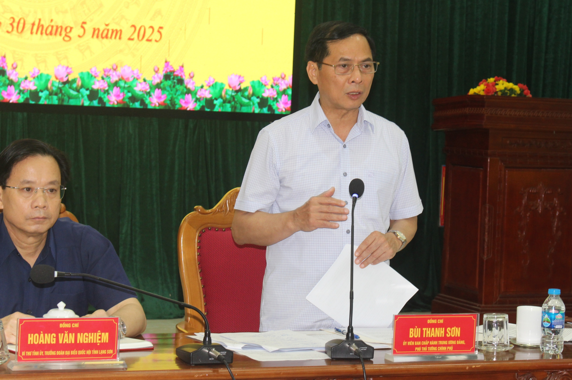 Không để khó khăn làm chậm tiến độ hoàn thành các dự án giao thông trọng điểm phía Bắc- Ảnh 4. Không để khó khăn làm chậm tiến độ hoàn thành các dự án giao thông trọng điểm phía Bắc- Ảnh 4.