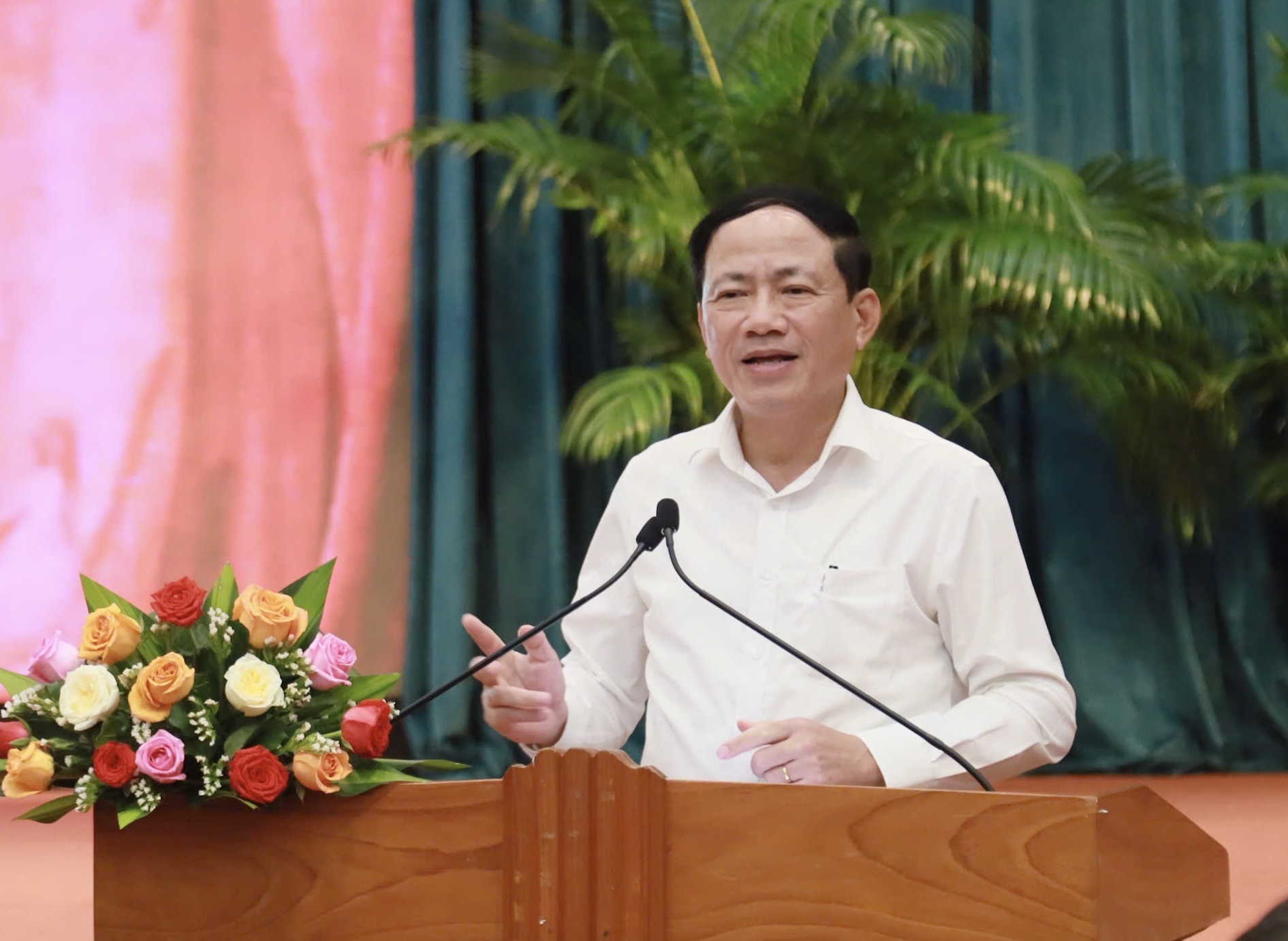 Đấu tranh chống bu&ocirc;n lậu, h&agrave;ng giả: Xử l&yacute; một vụ, cảnh tỉnh cả v&ugrave;ng- Ảnh 1.