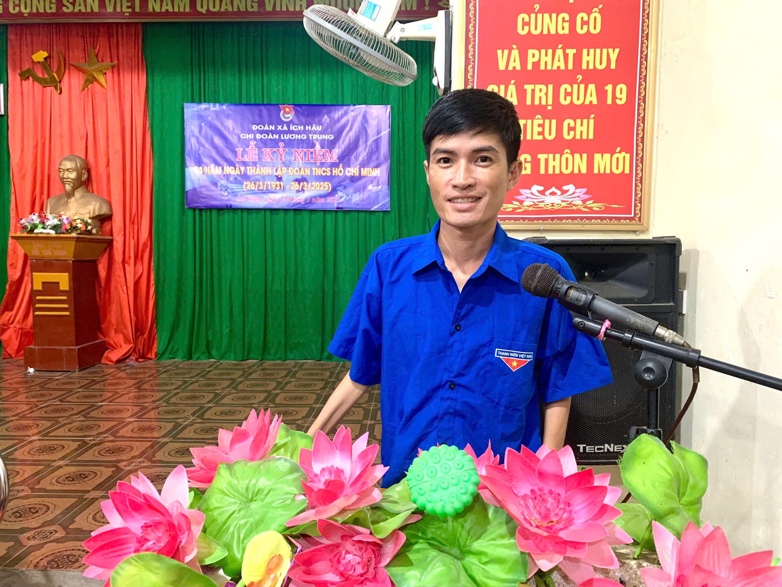 Hành trình vượt nghịch cảnh sau TNGT, thành thủ lĩnh thanh niên của chàng trai Hà Tĩnh - Ảnh 1. Hành trình vượt nghịch cảnh sau TNGT, thành thủ lĩnh thanh niên của chàng trai Hà Tĩnh - Ảnh 1.