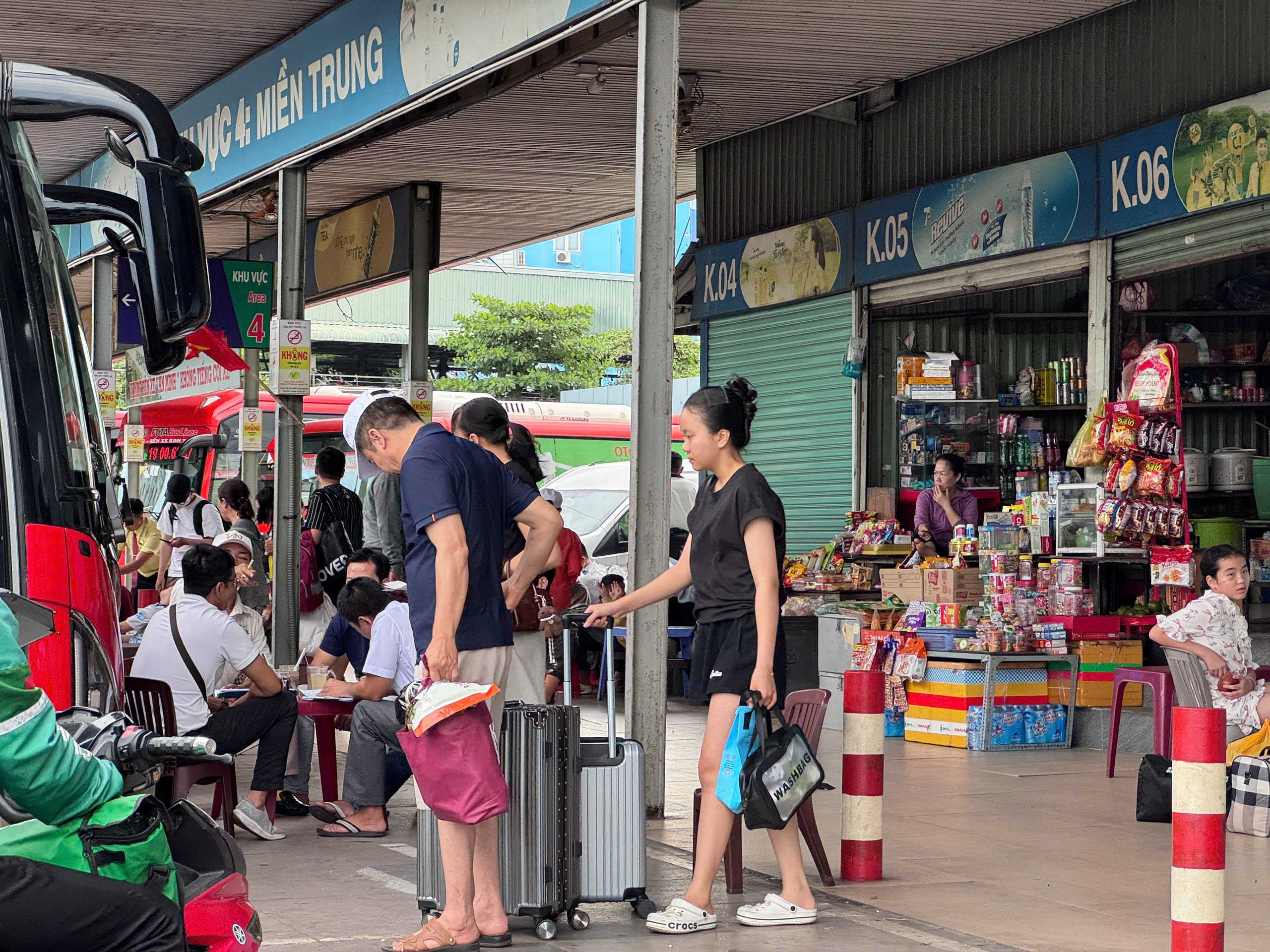 Đường sá TP.HCM thông thoáng bất ngờ trong ngày nghỉ lễ cuối cùng- Ảnh 8. Đường sá TP.HCM thông thoáng bất ngờ trong ngày nghỉ lễ cuối cùng- Ảnh 8.