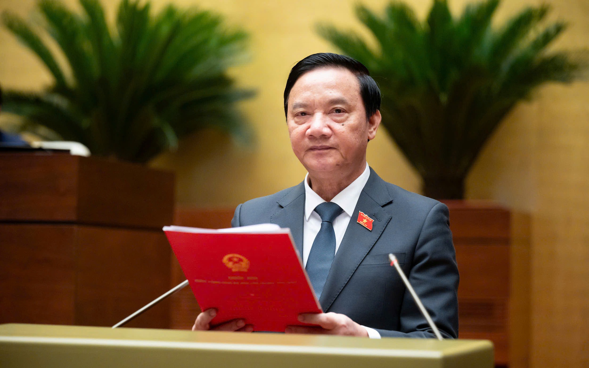 Ph&oacute; Chủ tịch Quốc hội n&ecirc;u l&yacute; do sửa đổi Hiến ph&aacute;p