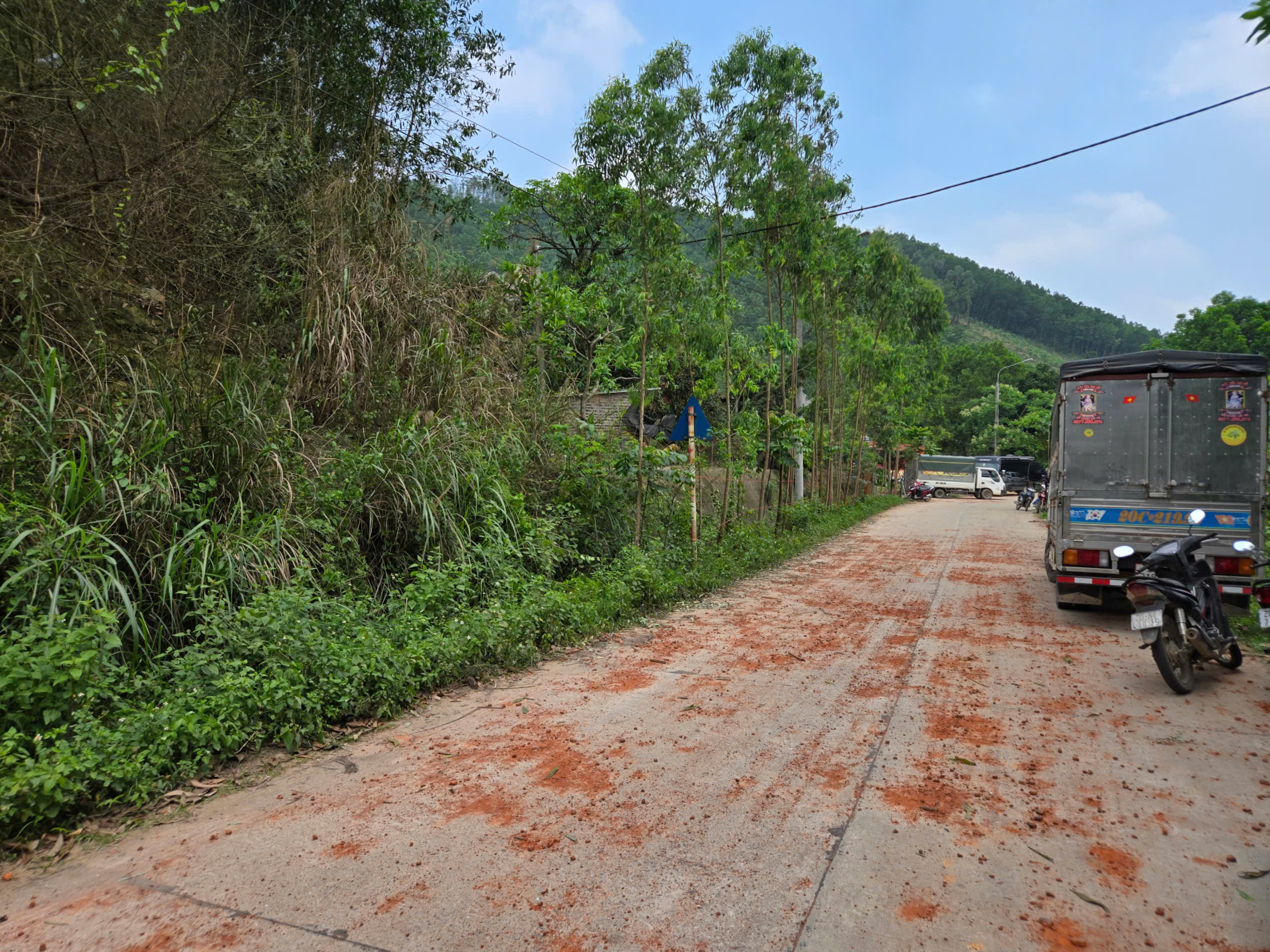 Hiện trường vụ nổ tại nh&agrave; ri&ecirc;ng ở Th&aacute;i Nguy&ecirc;n l&agrave;m 4 người thương vong- Ảnh 9.