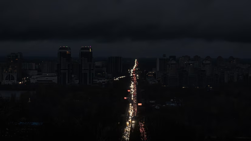 Ch&acirc;u &Acirc;u cần h&agrave;ng ngh&igrave;n tỷ USD n&acirc;ng cấp lưới điện tr&aacute;nh sự cố mất điện diện rộng- Ảnh 1.