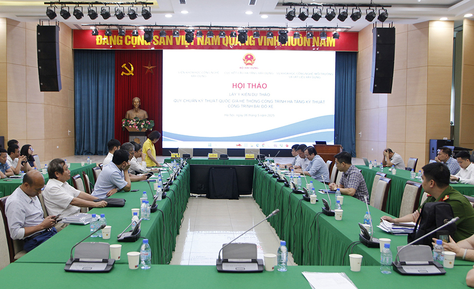 To&agrave;n cảnh Hội thảo lấy &yacute; kiến cho dự thảo Quy chuẩn kỹ thuật quốc gia về hệ thống c&ocirc;ng tr&igrave;nh hạ tầng kỹ thuật &ndash; c&ocirc;ng tr&igrave;nh b&atilde;i đỗ xe.
