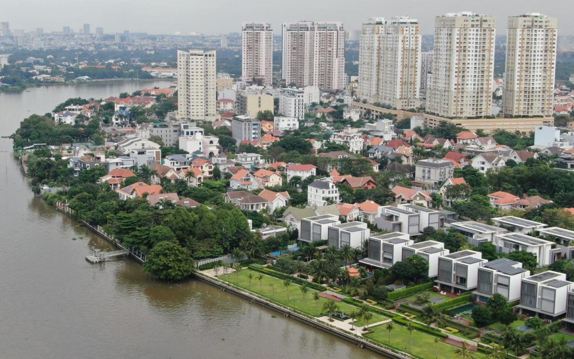 Chủ tịch TP.HCM chỉ đạo &ldquo;n&oacute;ng&rdquo;: Xử l&yacute; dứt điểm vi phạm x&acirc;y dựng, ph&ograve;ng ch&aacute;y chữa ch&aacute;y