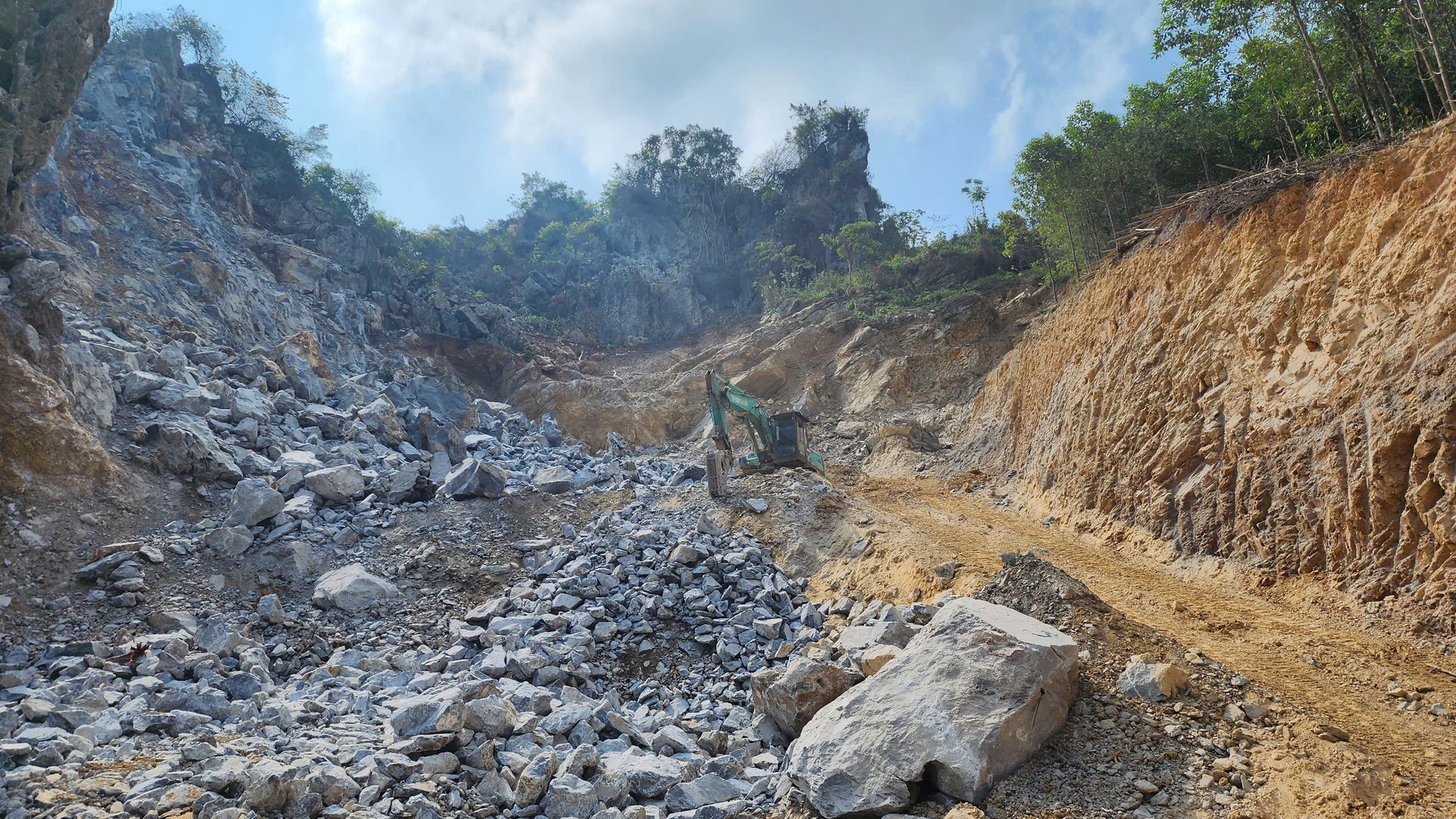 Tuy&ecirc;n Quang: Một người tử vong khi khai th&aacute;c đ&aacute; tại Y&ecirc;n Sơn- Ảnh 1.
