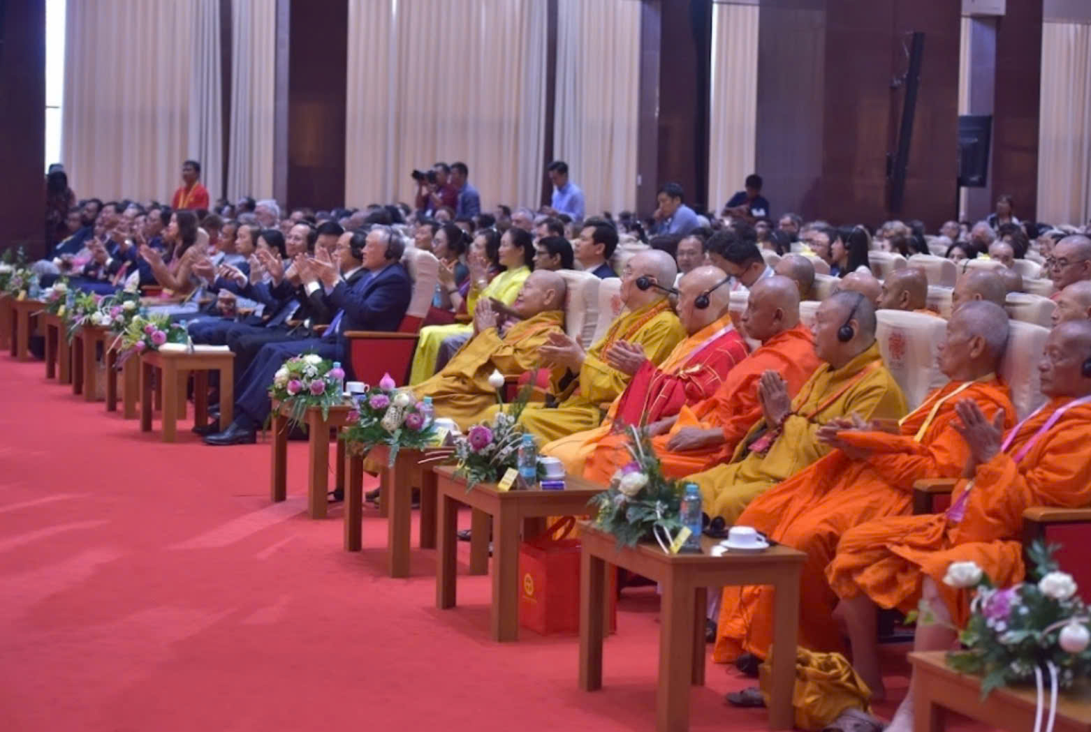 Bế mạc Đại lễ Vesak 2025: Lan tỏa th&ocirc;ng điệp đo&agrave;n kết, từ bi đến cộng đồng quốc tế- Ảnh 5.