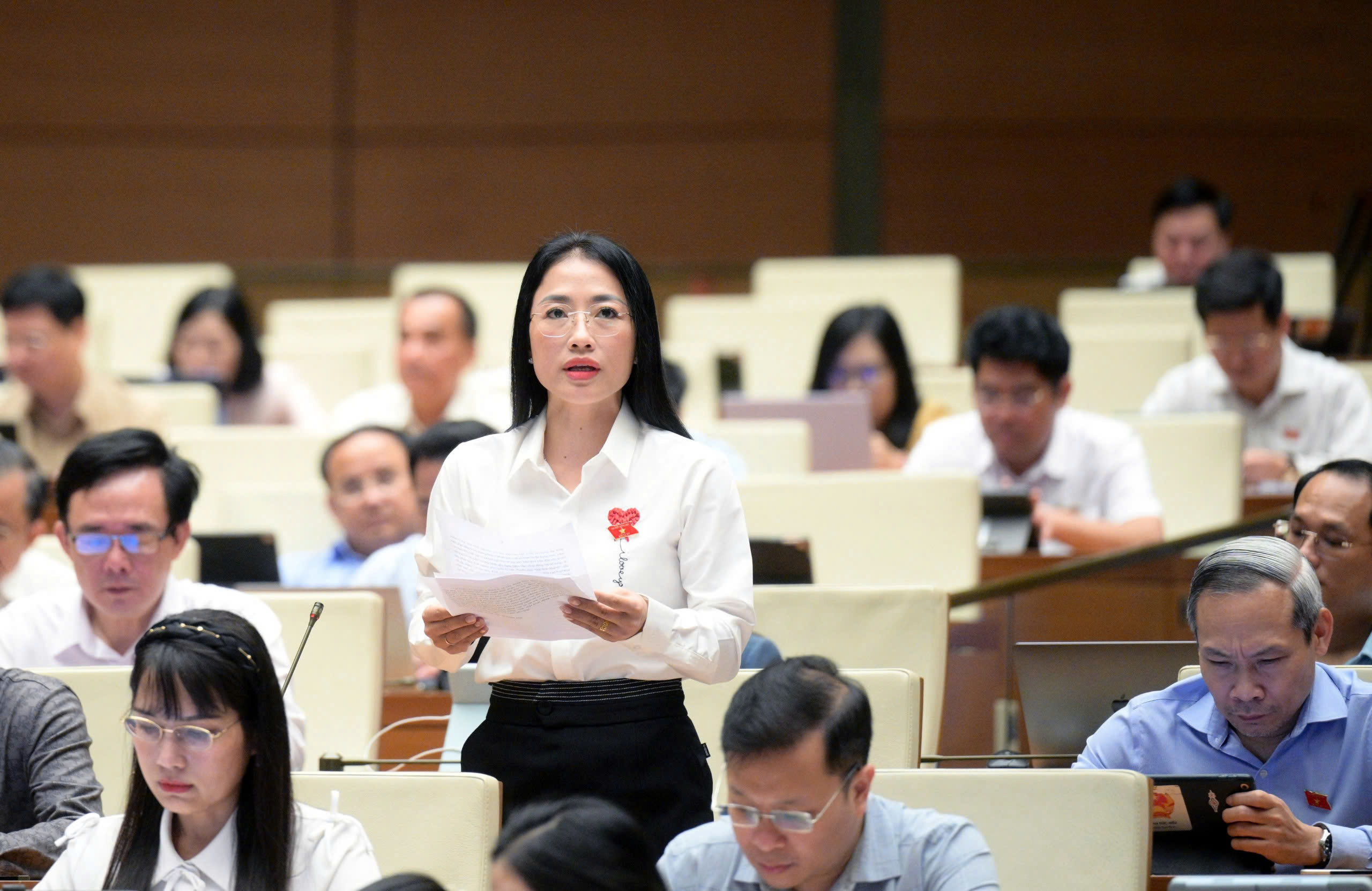 Từ vụ đầu độc xyanua, ĐBQH đề nghị kiểm so&aacute;t chặt việc mua b&aacute;n h&oacute;a chất- Ảnh 1.