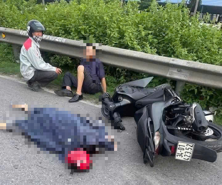 Hải Dương: Va chạm xe đầu k&eacute;o, con g&aacute;i tử vong, cha bị thương- Ảnh 1.