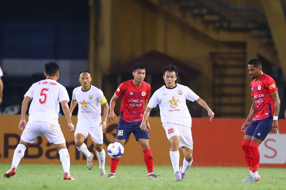 V-League: CAHN bị H&agrave; Tĩnh chia điểm tr&ecirc;n s&acirc;n nh&agrave;- Ảnh 1.