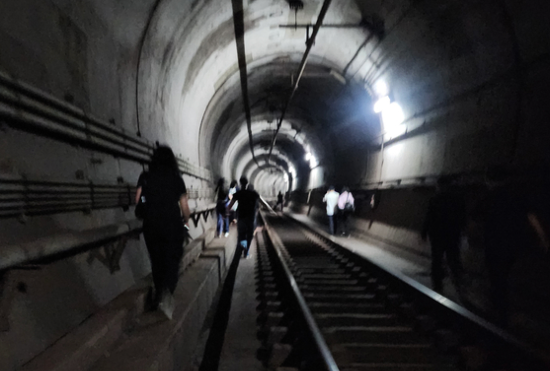 Seoul thiệt hại khoảng 5,6 tỷ đồng sau vụ ph&oacute;ng hỏa t&agrave;u điện ngầm- Ảnh 2.